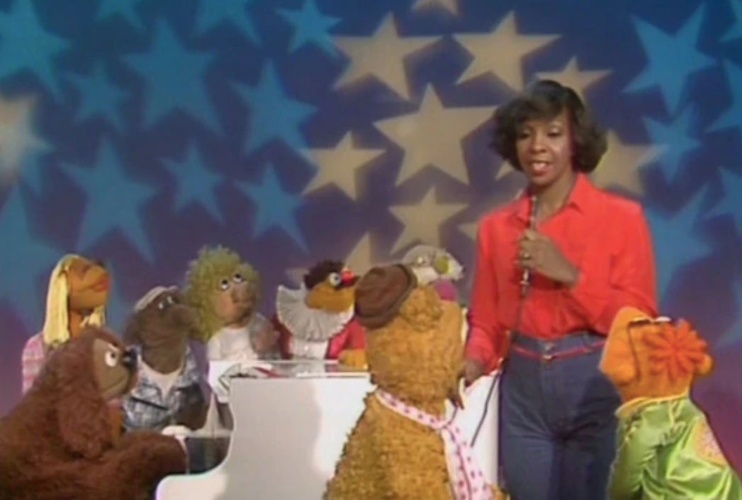 Gladys Knight showing the Muppets how it’s done.