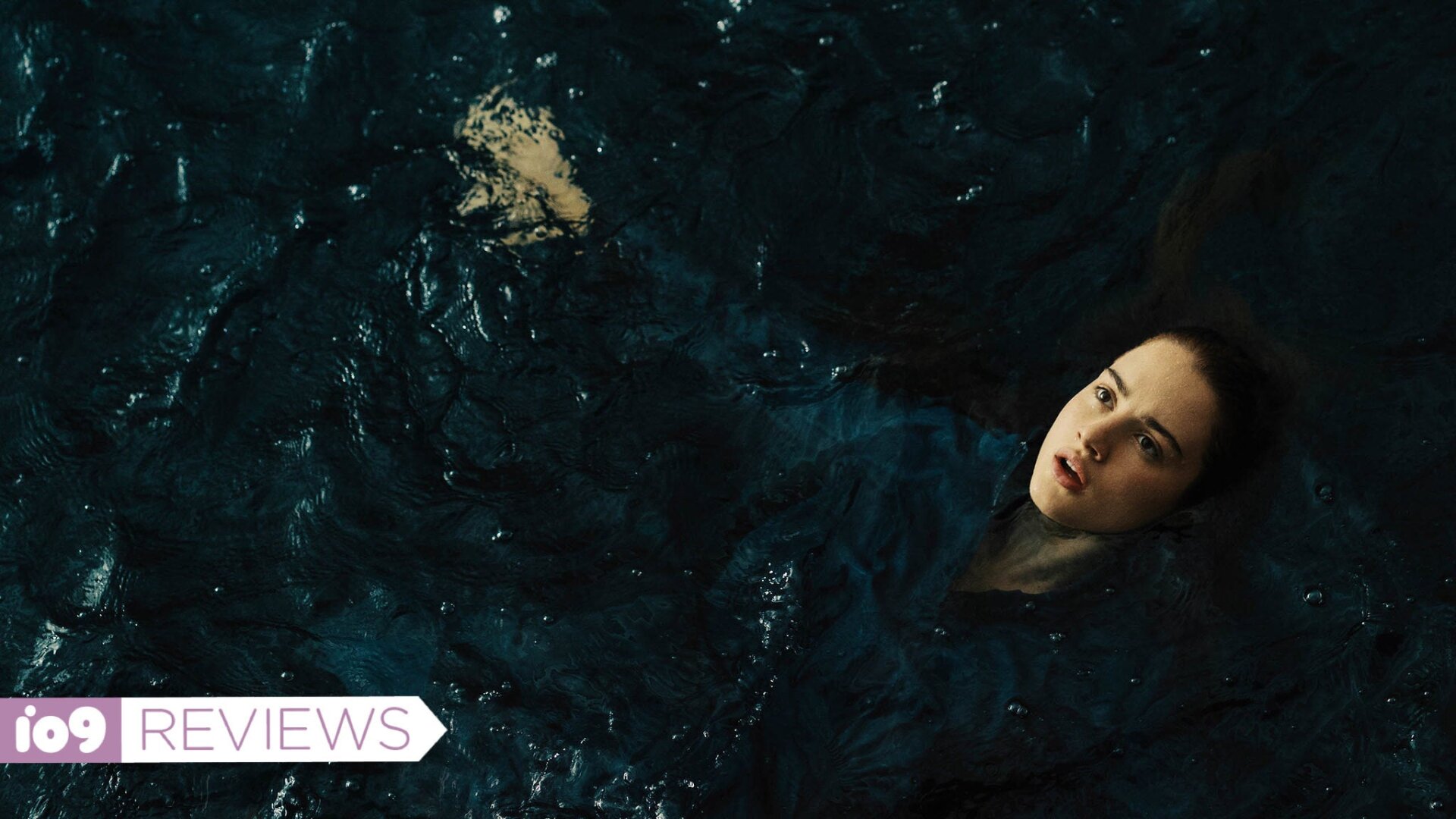 Grace Van Patten as Ana.