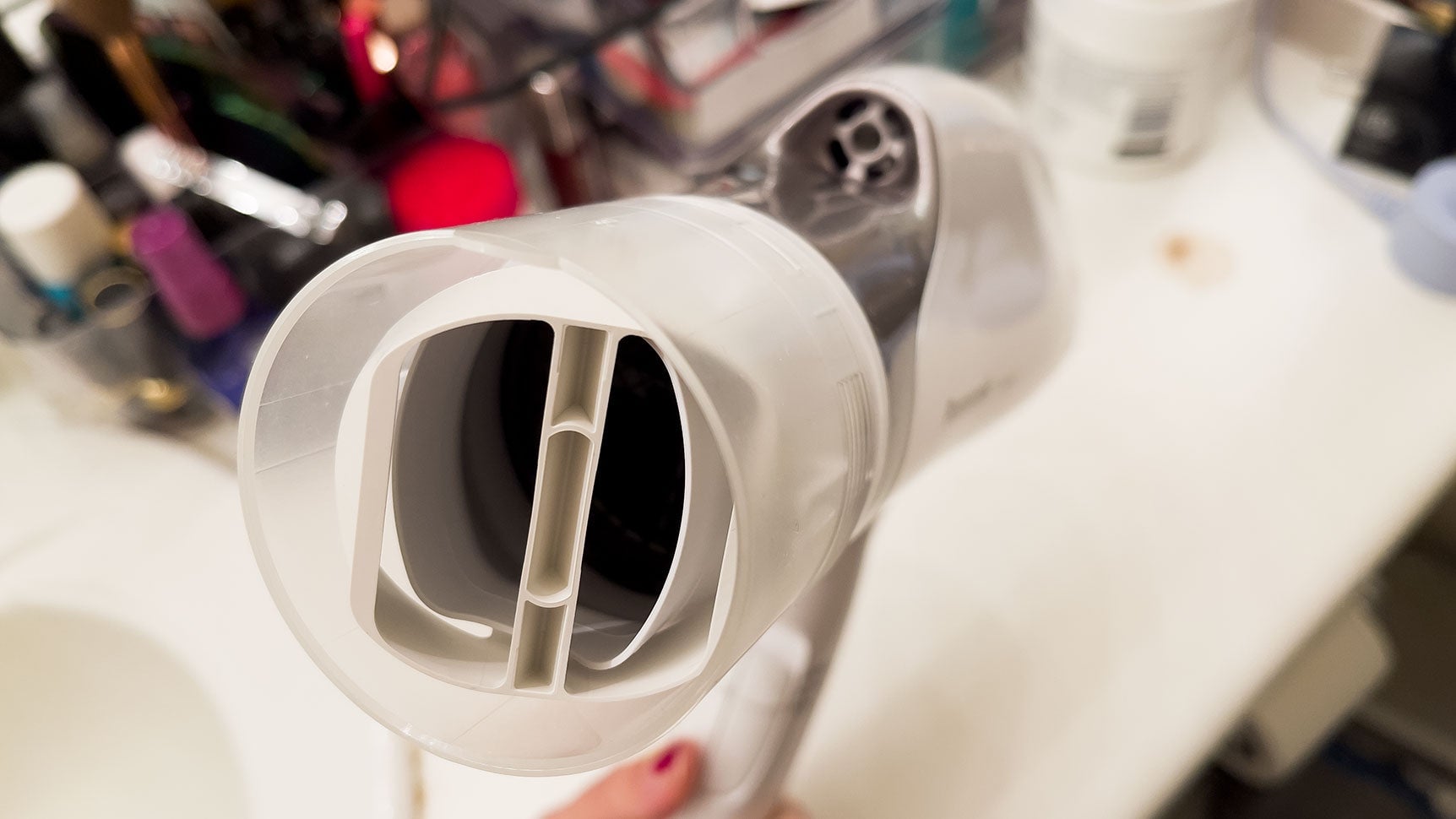 Closer look at the quick-dry nozzle and you can also see the vent that supposedly shoots the nanoe particles. Not convinced they exist.