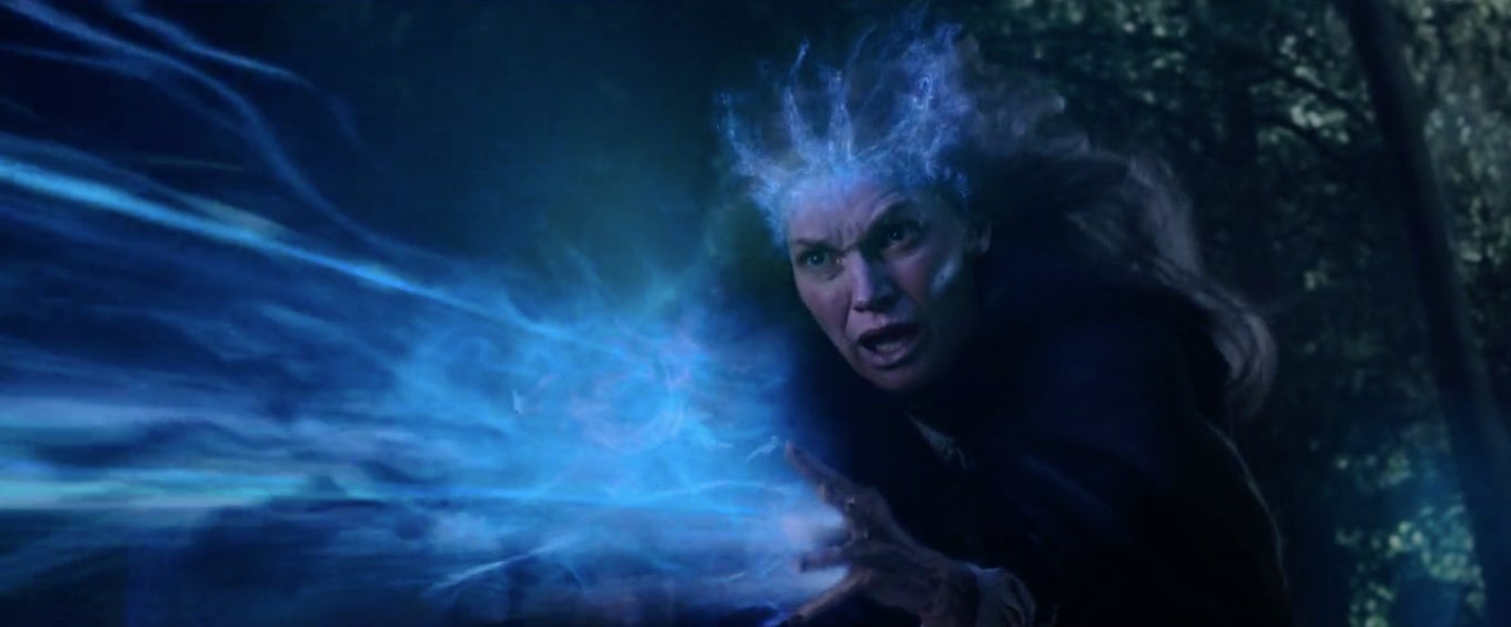 Evanora trying to stop her daughter.