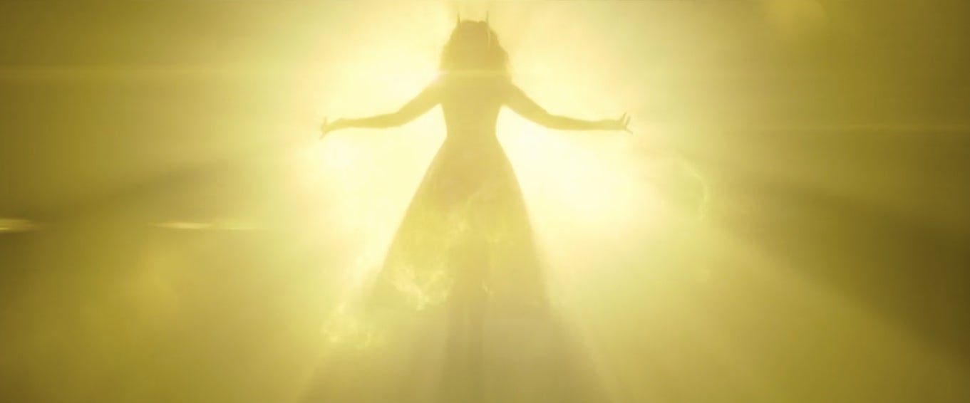 Wanda seeing a vision of the Scarlet Witch.