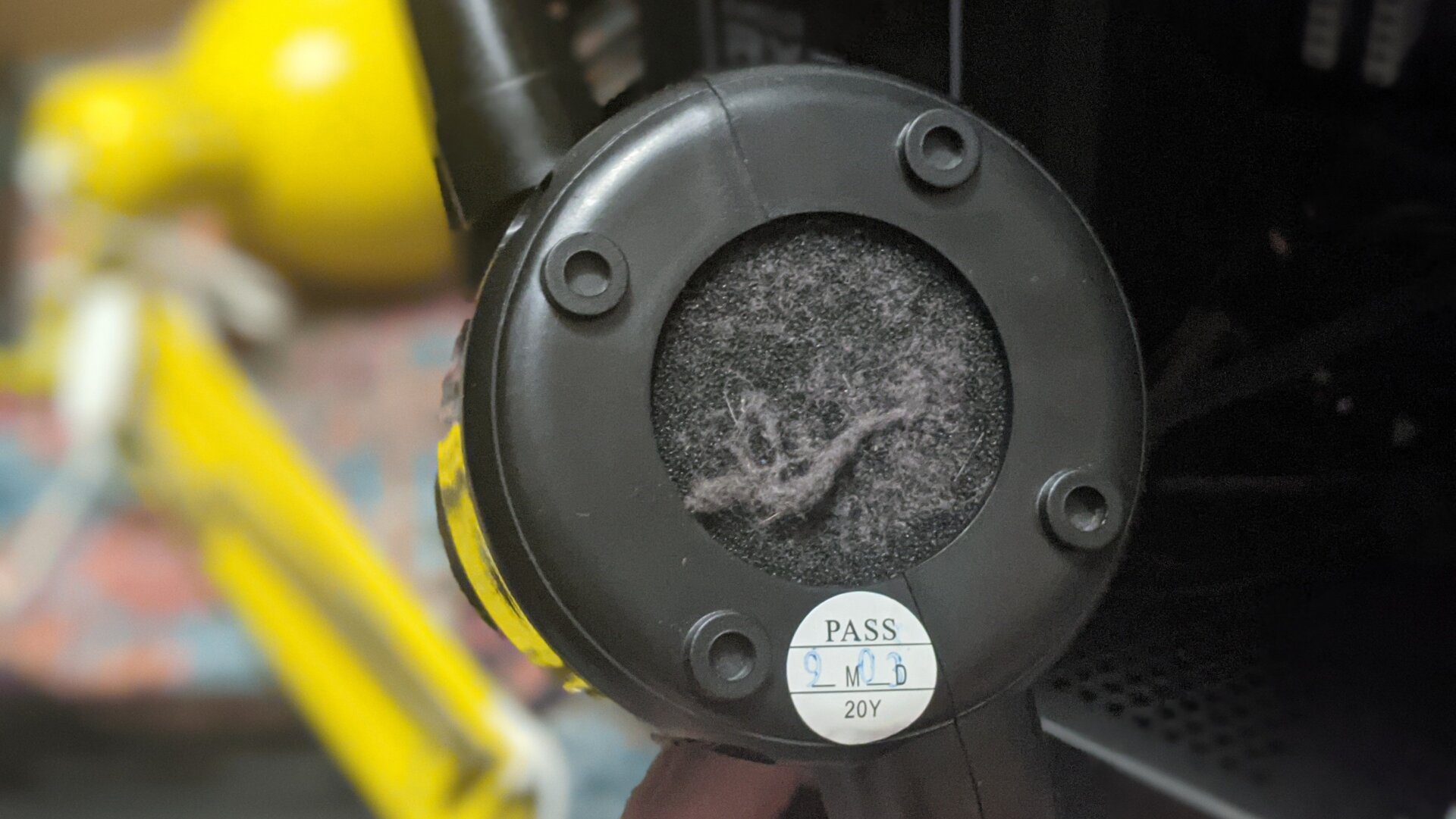 The XPOWER A-2 Airrow Pro’s dust filter can easily clog over the course of a single cleaning.