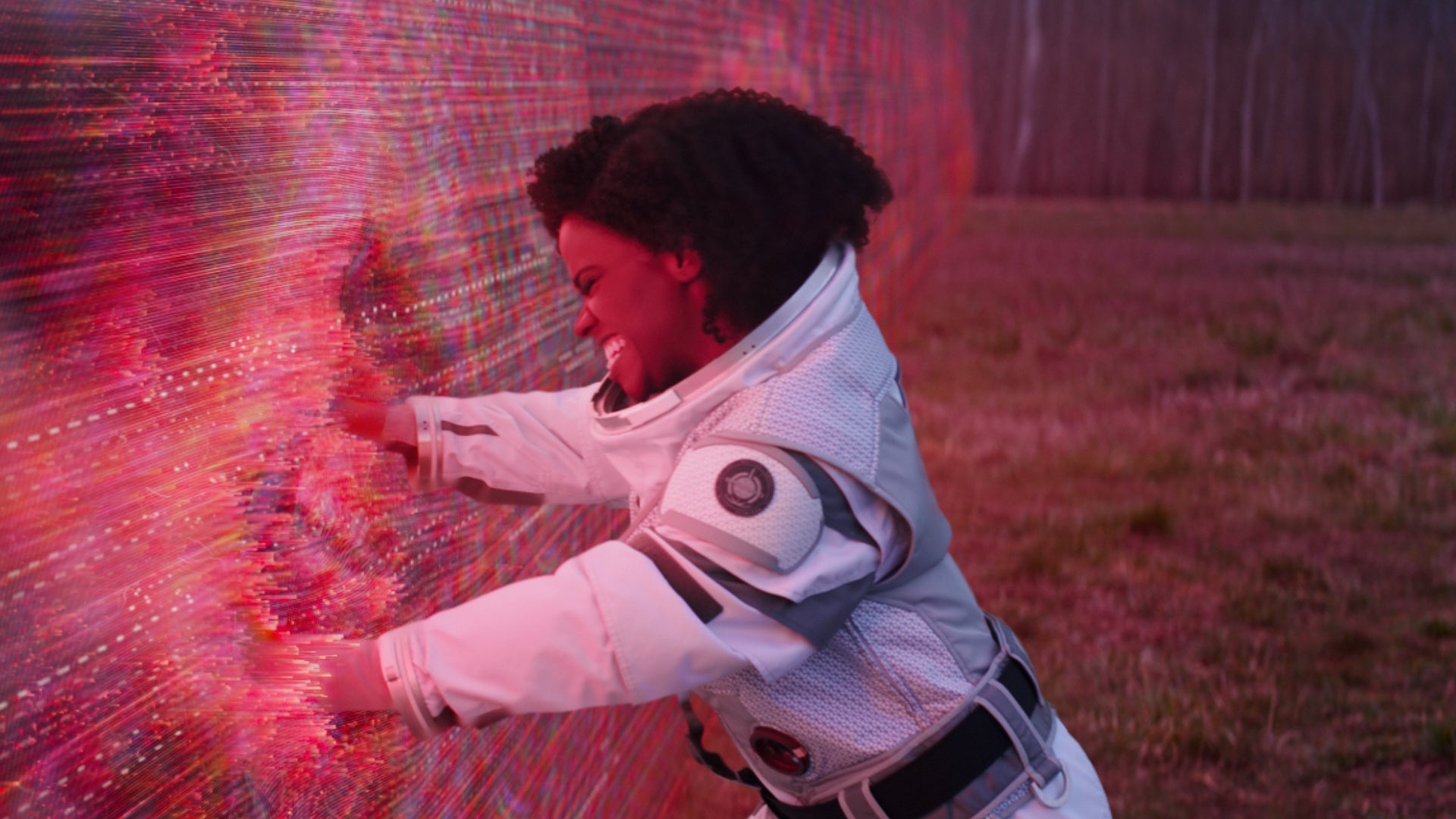 Monica Rambeau (Teyonah Parris) breaking through the Hex.