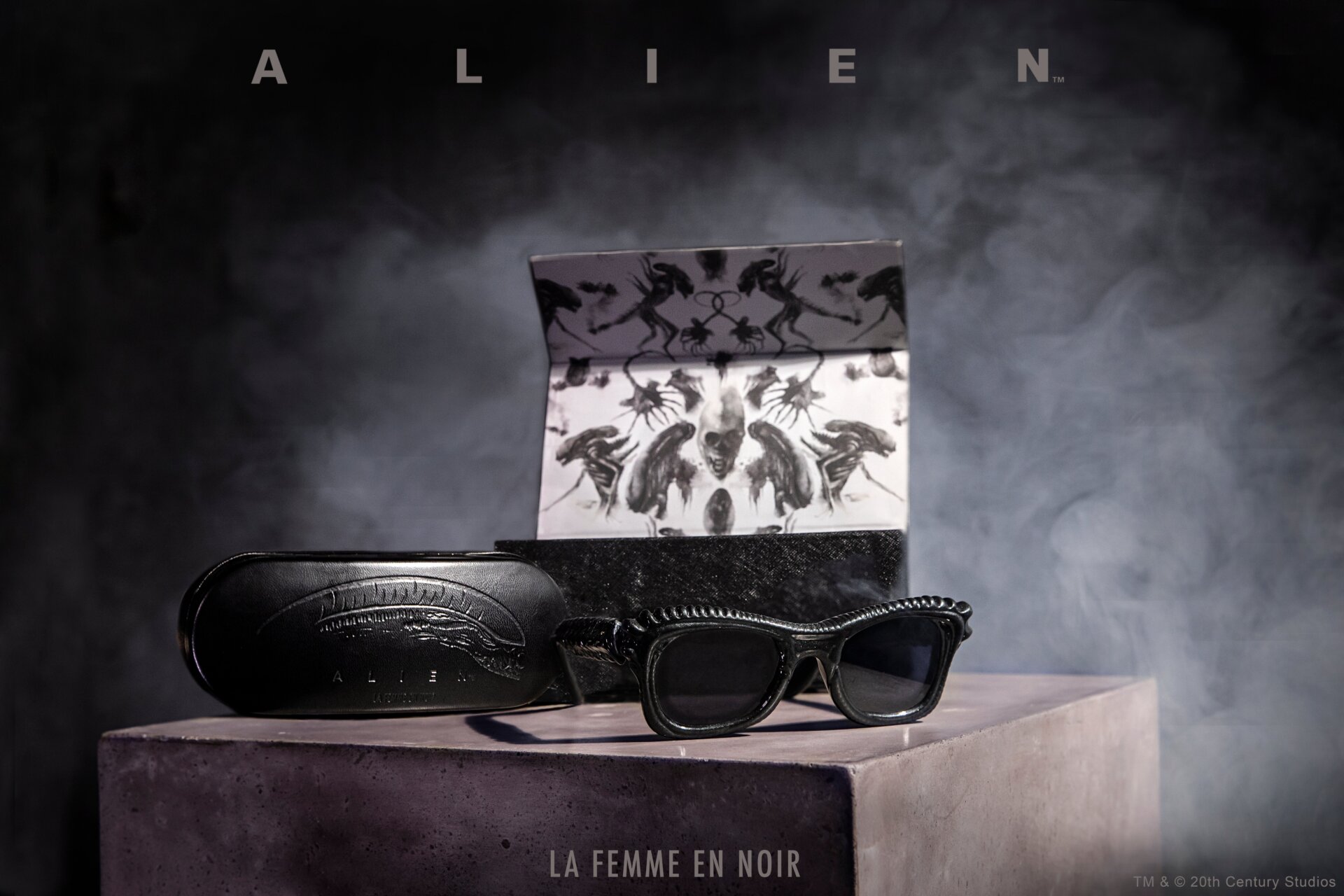 Image: La Femme et Noir