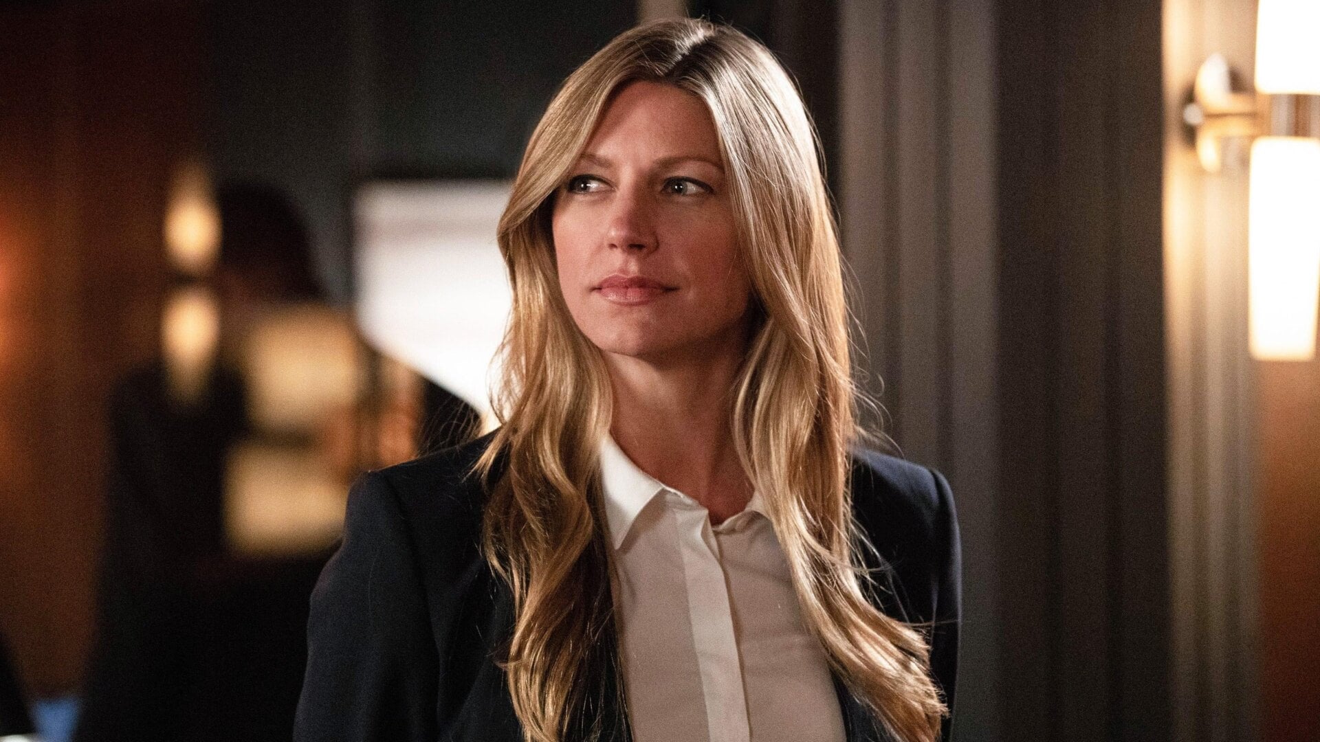 Jes Macallan as Ava Sharpe