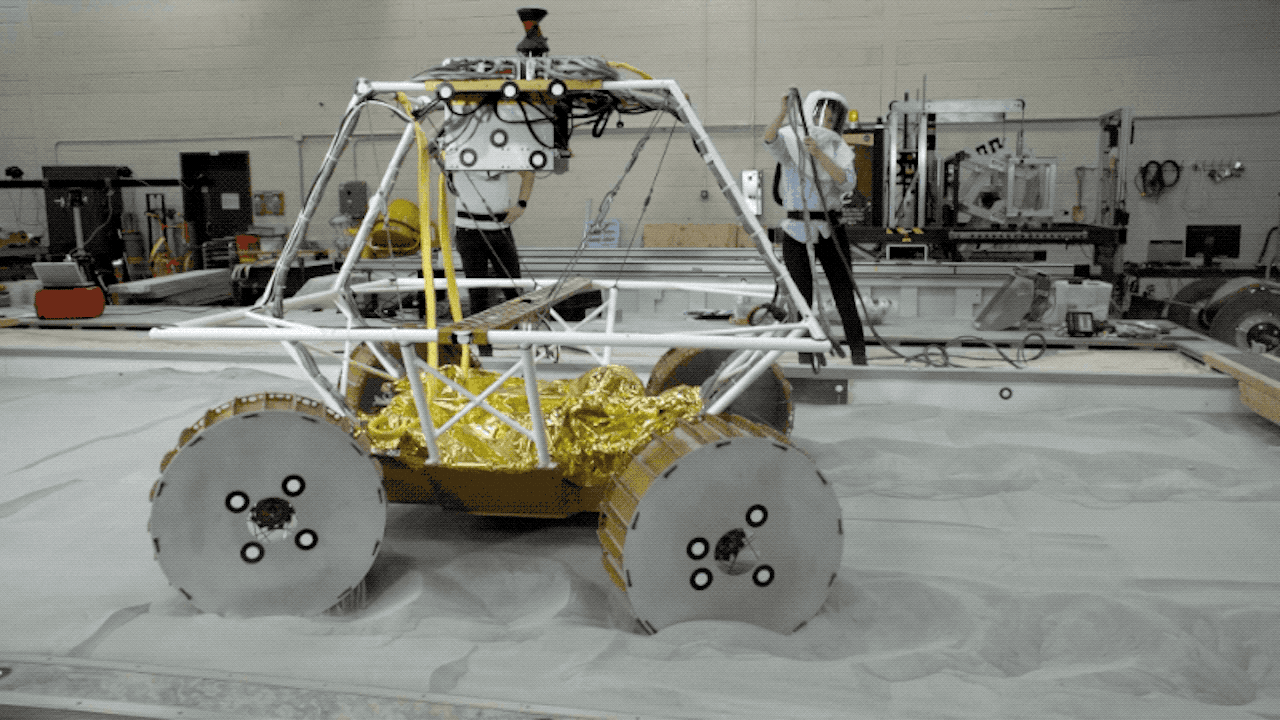 Tests of a VIPER prototype show the rover’s incredible maneuverability. 
