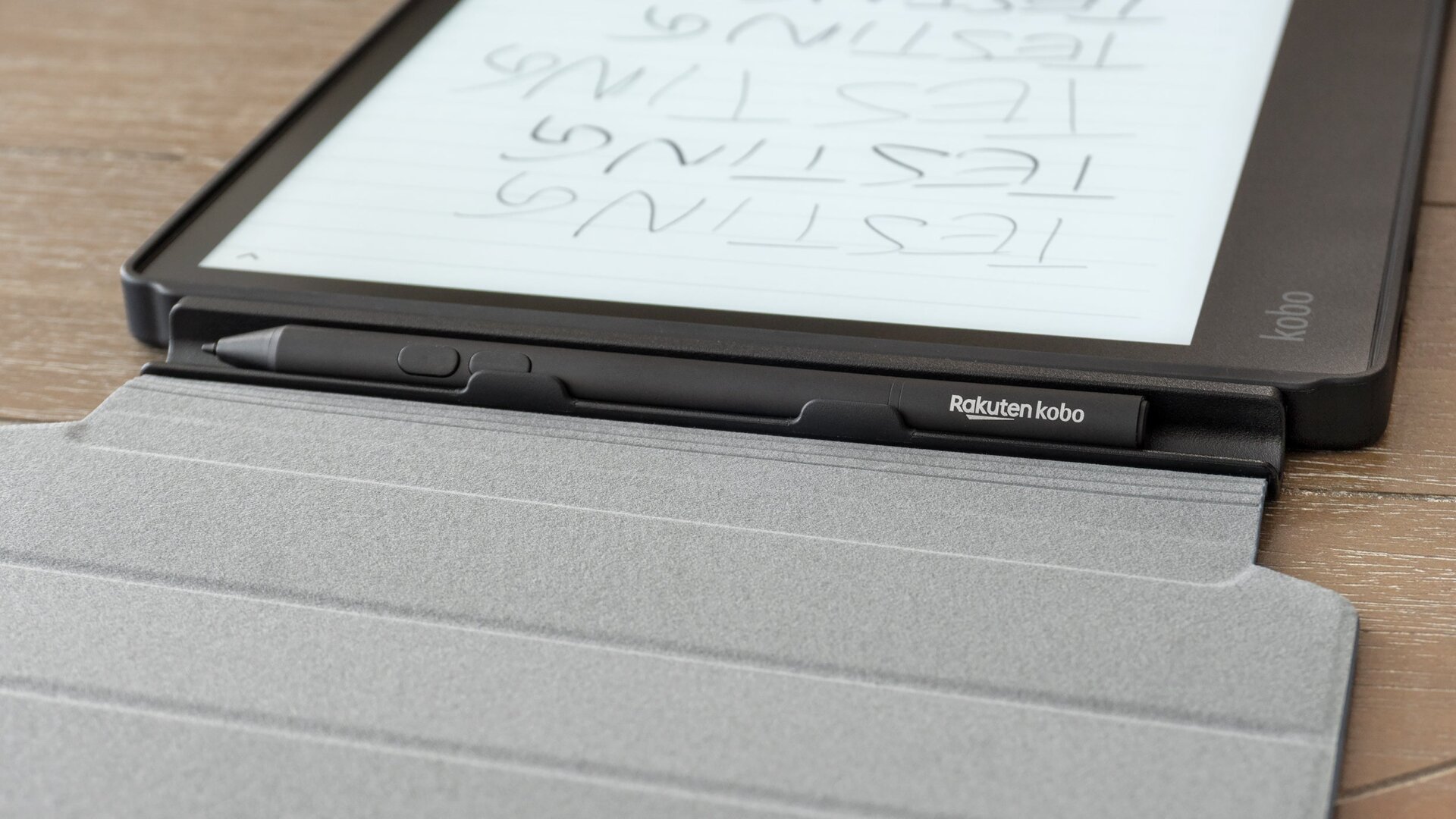 The Kobo Elipsa’s included case and SleepCover include a secure place to store the stylus when not in use.