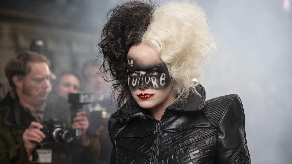 Emma Stone is Cruella De Vil