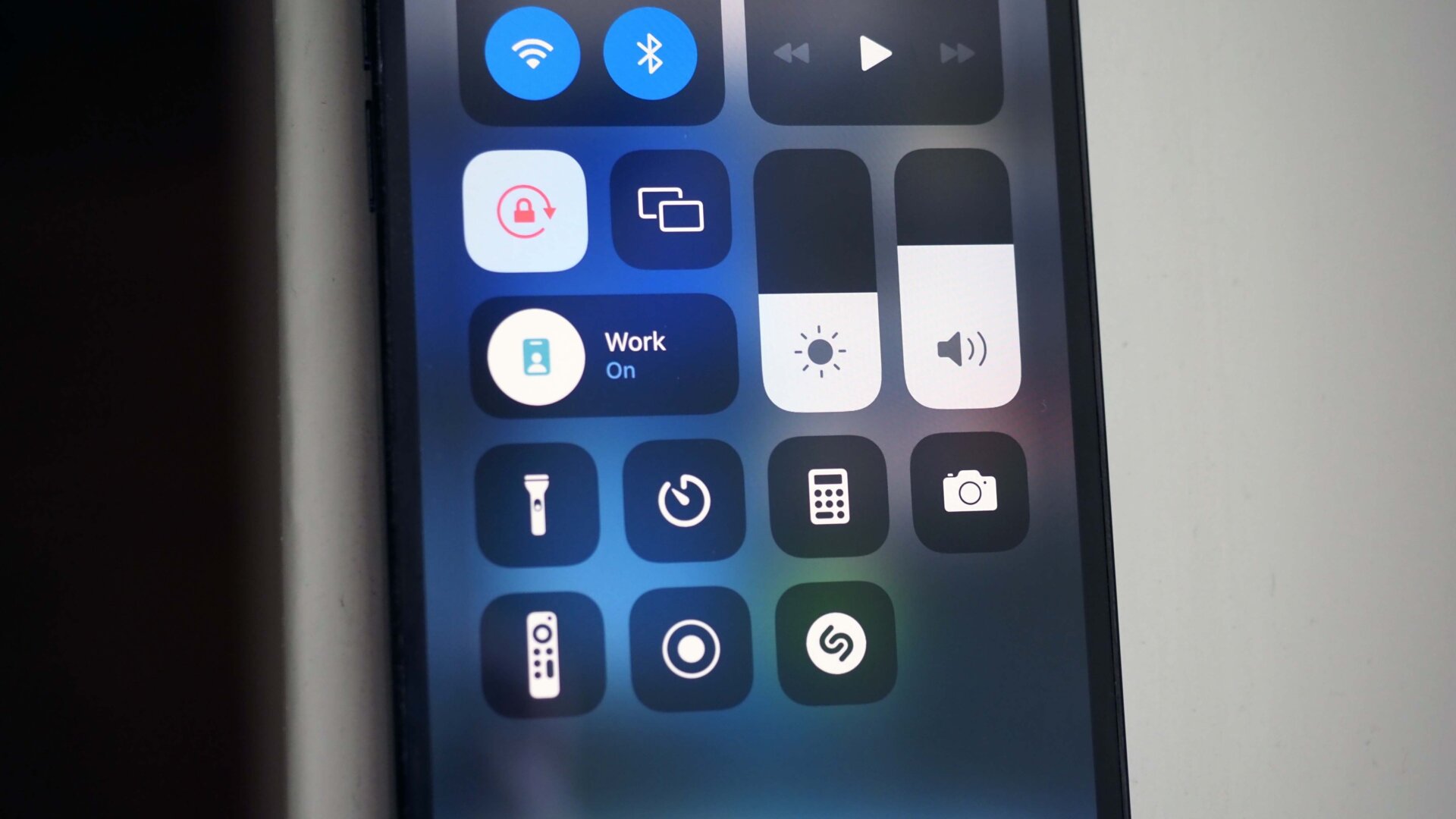 You can access Focus by swiping down from Control Center.