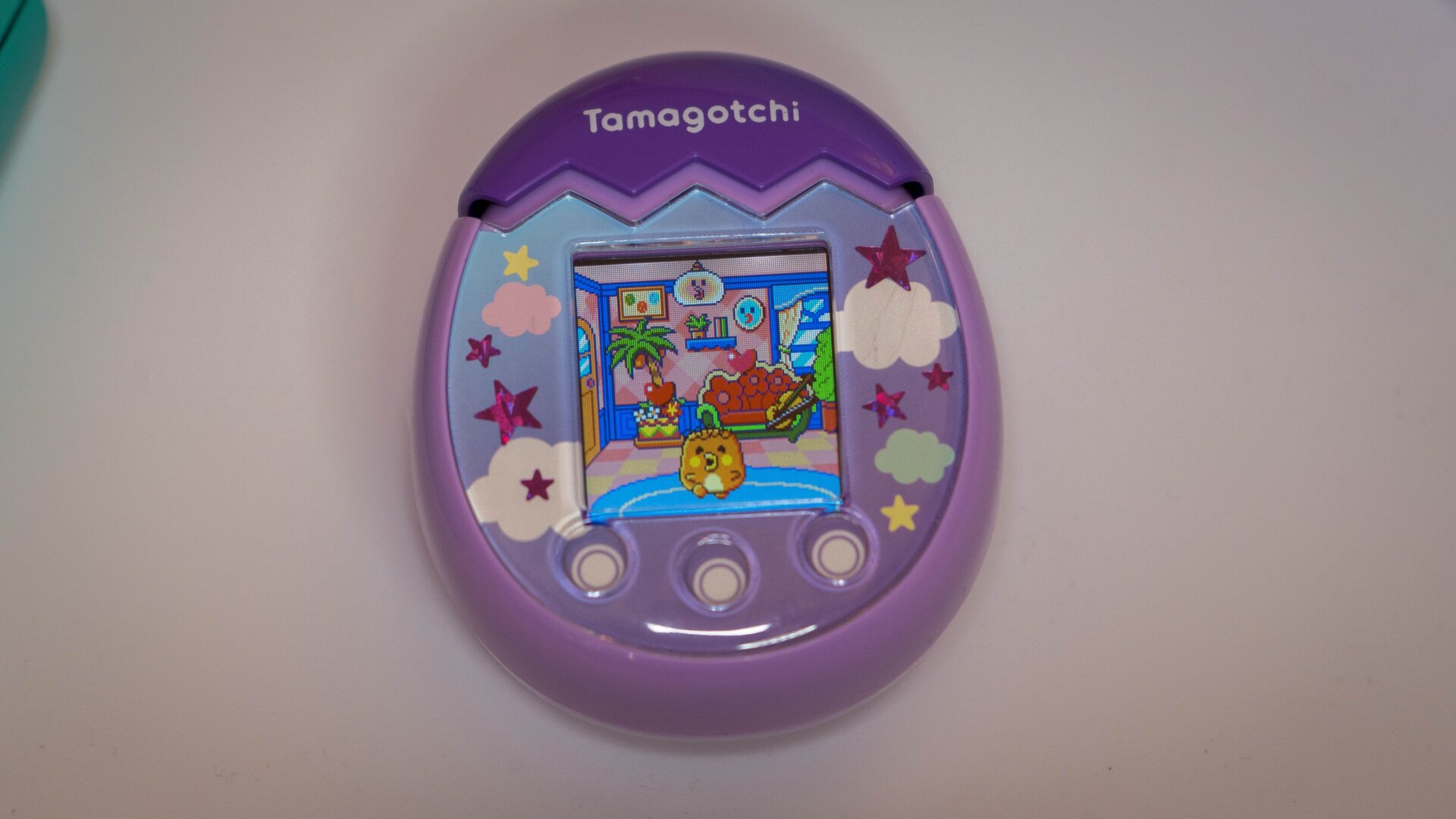 When a Tamagotchi loves something, you’ll see hearts appear on the screen. 