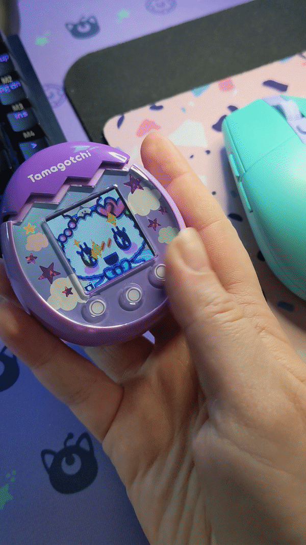 The best way I can show you the swipe-and-click mechanism is with this GIF of petting Lovelitchi.