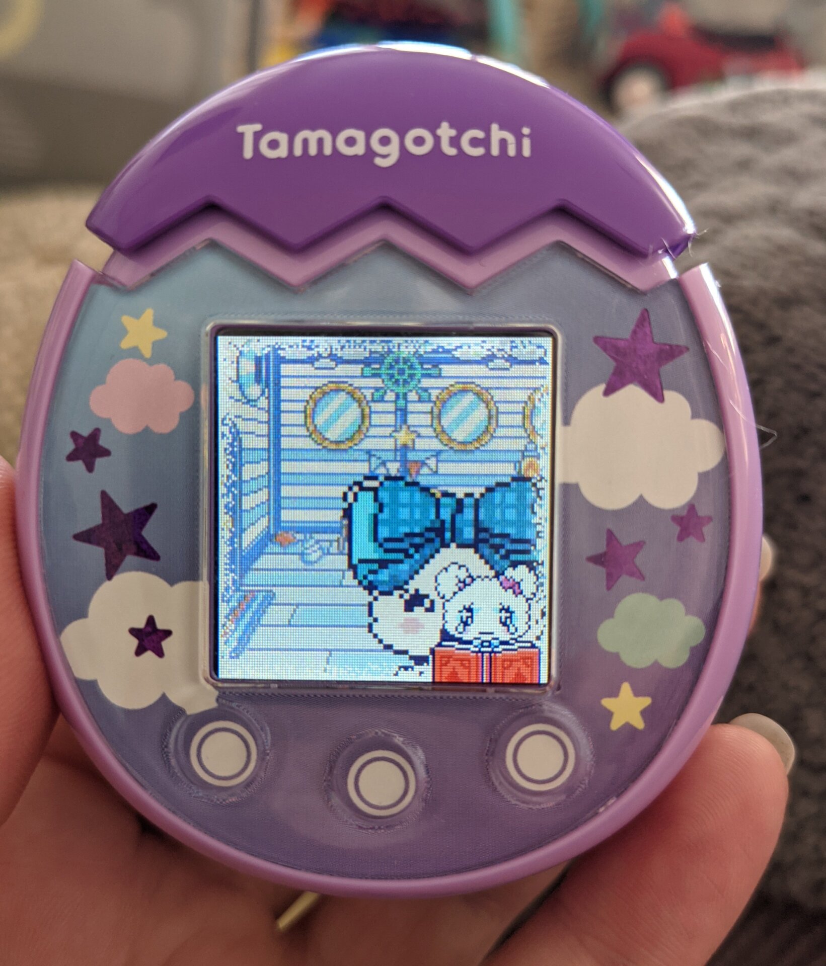 When your Tamagotchi is ready to return to its home planet, it will ask you to start putting together a photo album and go through the precious memories. 