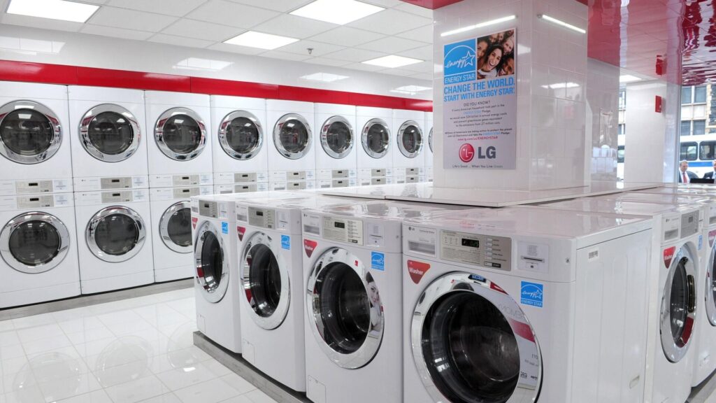 Photo: Diane Bondareff