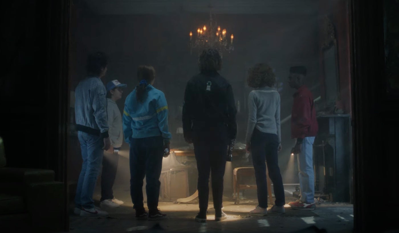 The Stranger Things kids enter the haunted Creel House.