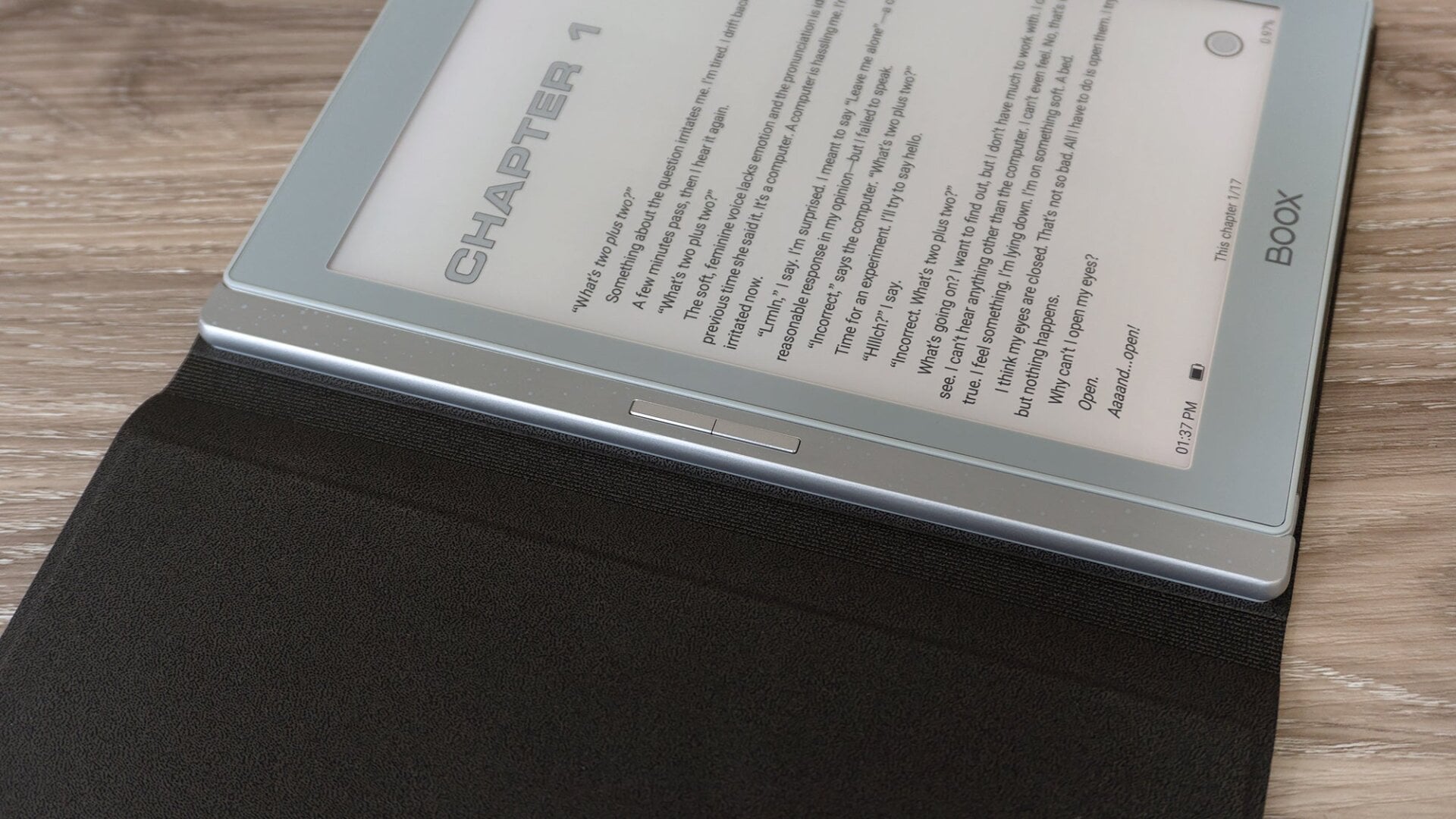 An optional $60 folio case attaches to the Nova Air with magnets, and adds a pair of physical page turn buttons.