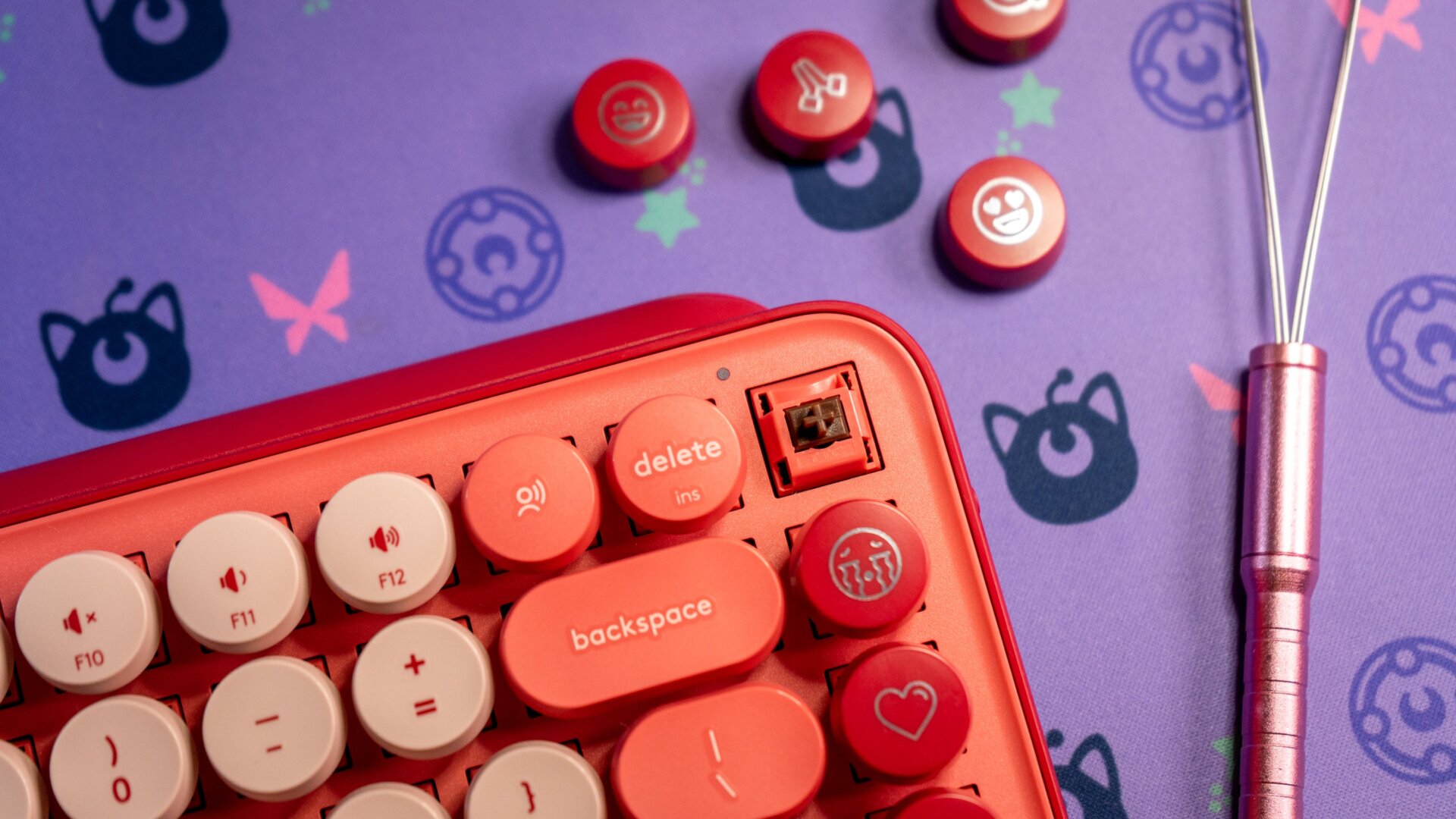 The switches on the Logitech POP Keys are Logitech brown tactile switches. 