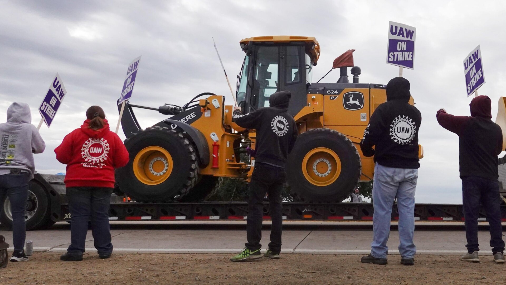 Workers striking outside the John Deere Davenport Works facility on Oct. 15, 2021, in Davenport, Iowa.