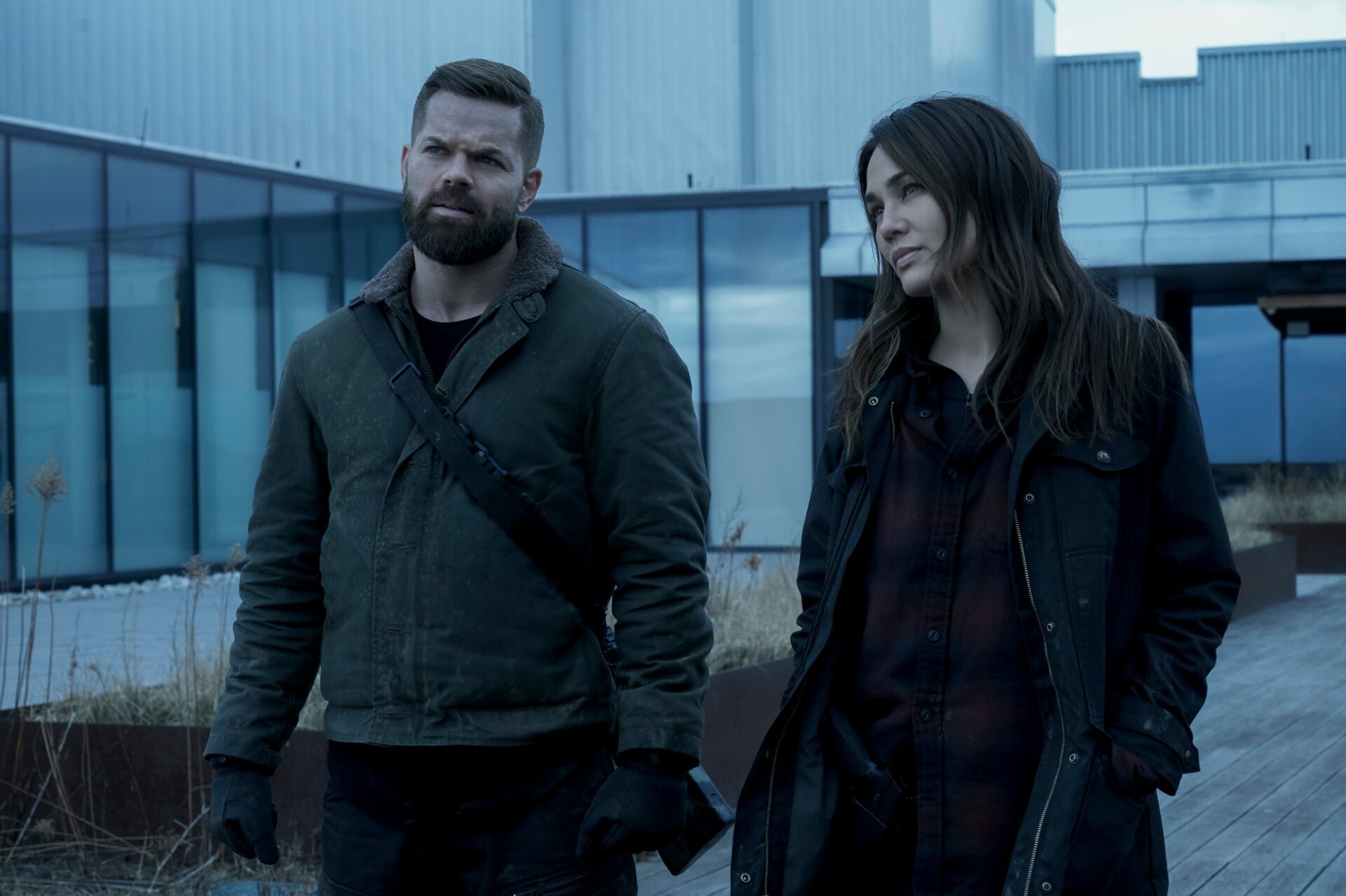 Amos and Clarissa on Earth in season five.