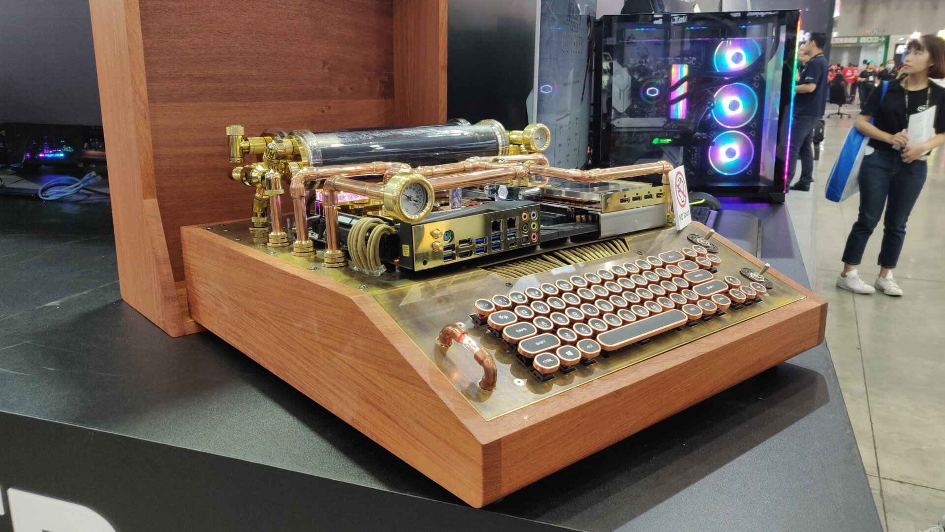 Photo: Phillip Tracy