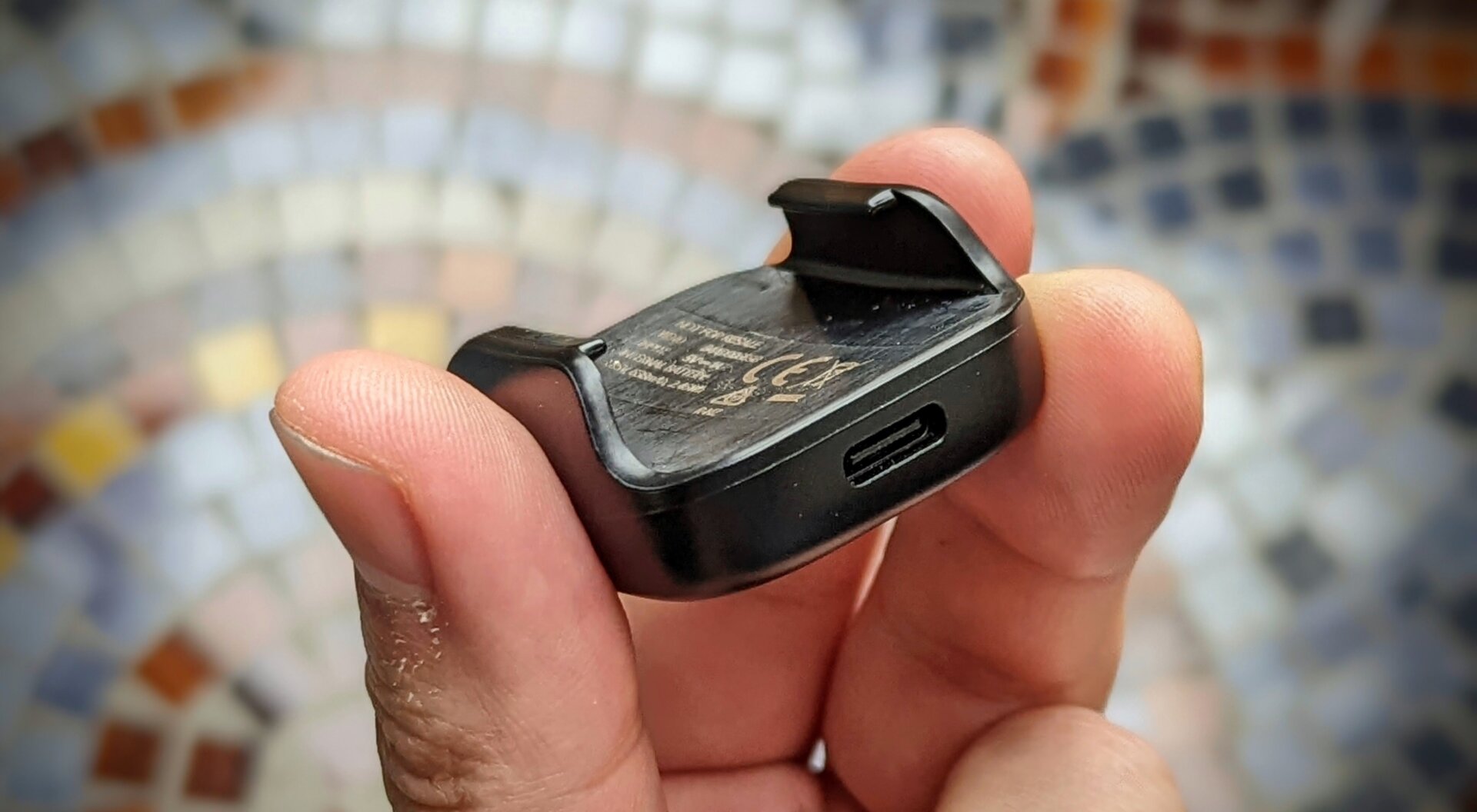 The charging solution is extremely clever.