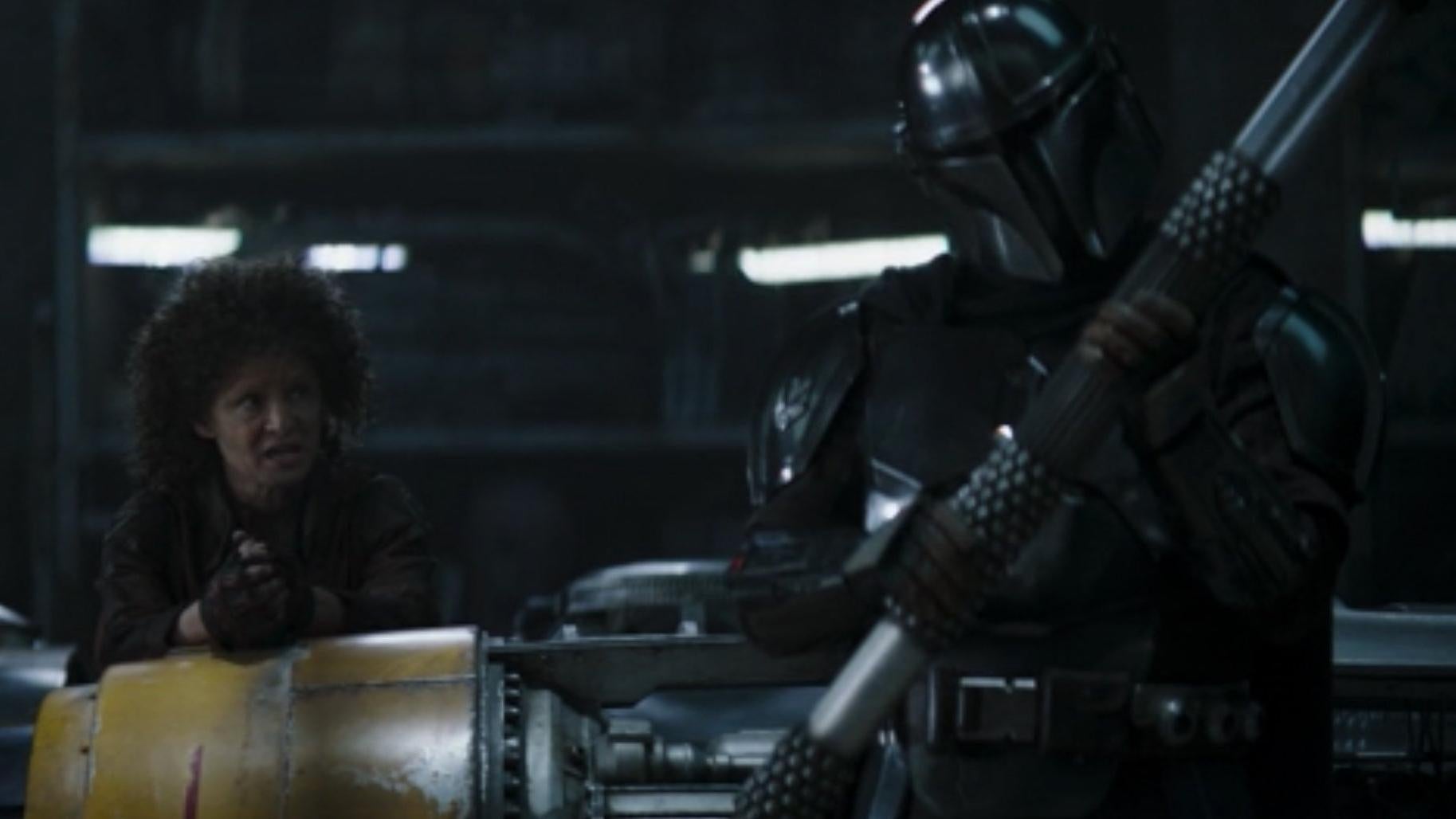 Mando holding a very familiar looking piece