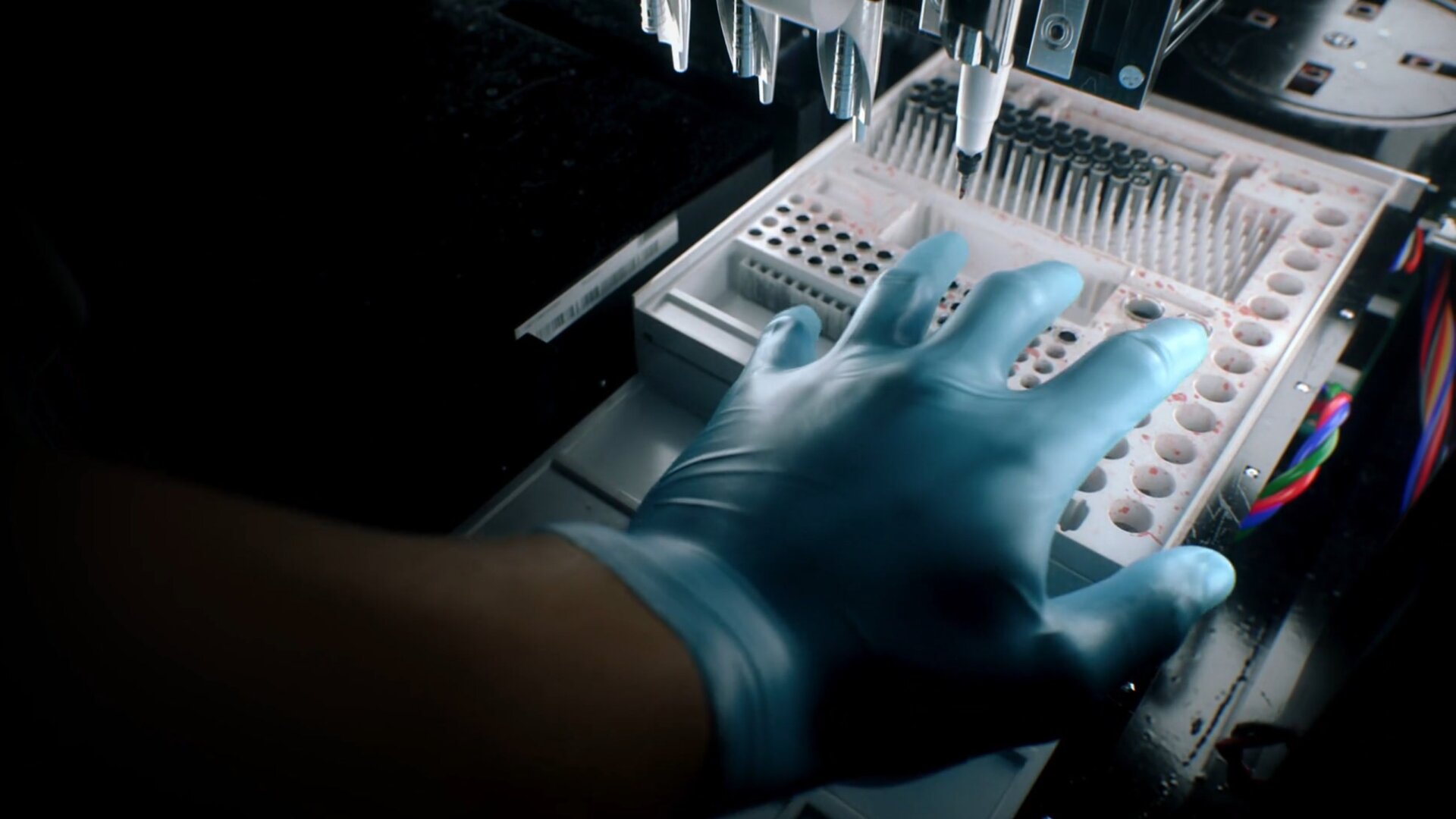 Go on, reach into the Theranos machine. It doesn’t normally jab!