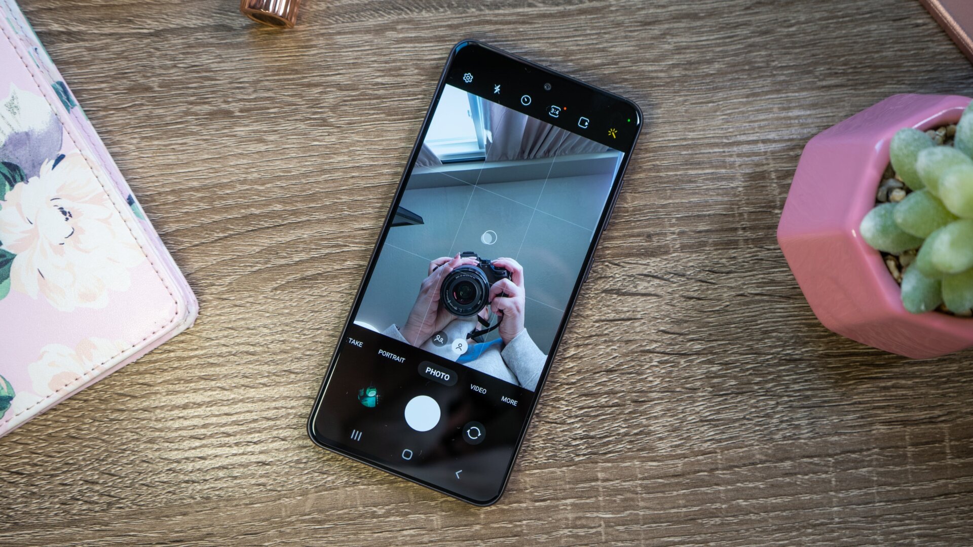 The Galaxy S21 FE’s front-facing camera is a whopping 32-MP for some reason.