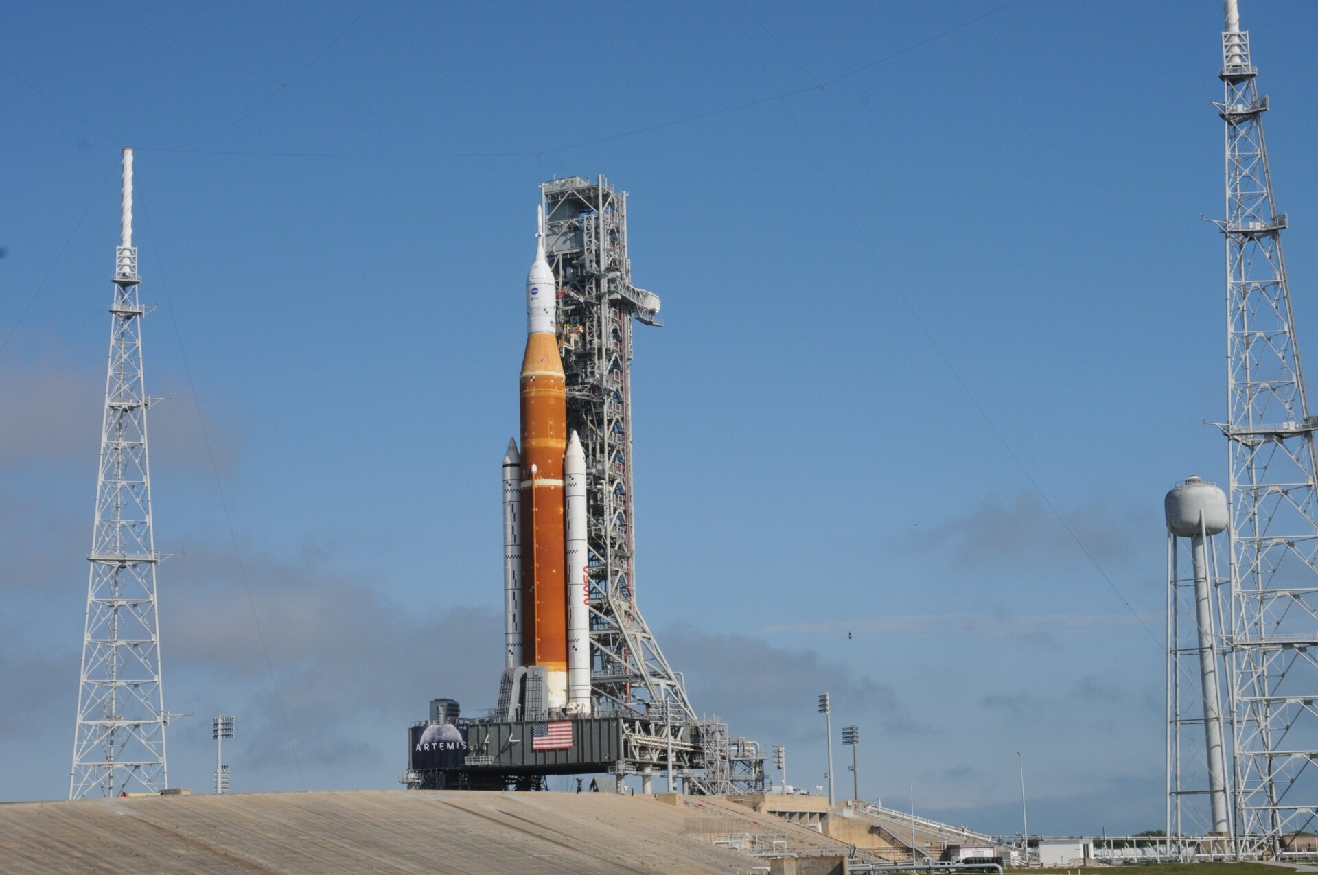 SLS at Launch Pad 39B. 