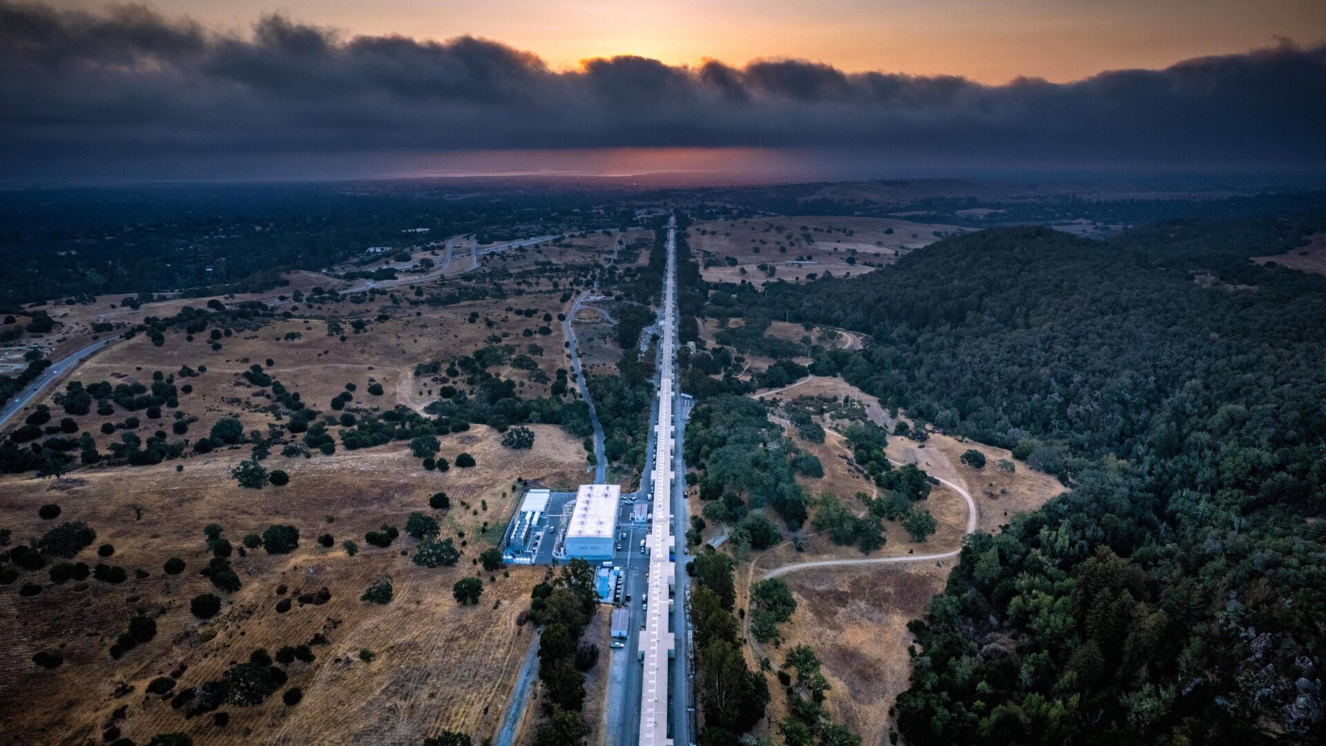 The linear accelerator building at SLAC National Accelerator Laboratory.