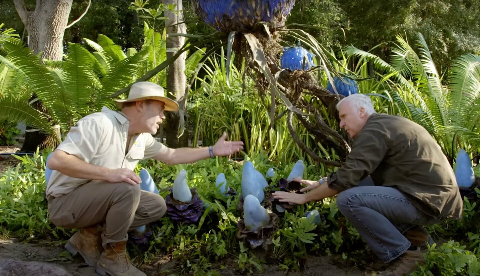 Joe Rohde with director James Cameron at Pandora the World of Avatar