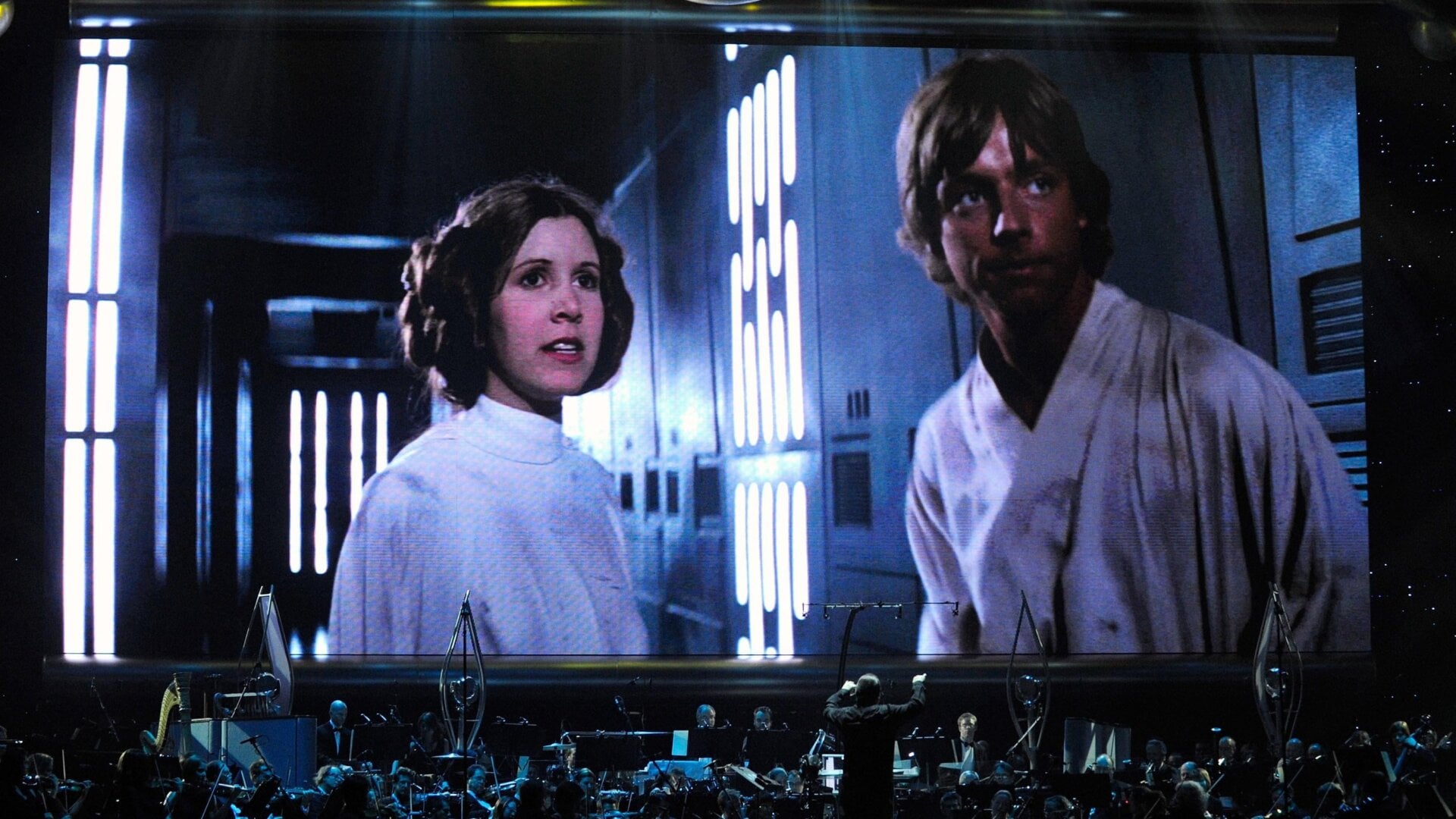 A live orchestra plays with Star Wars.