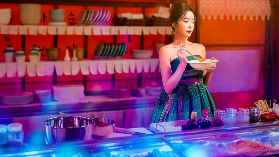 The character Weol-ju in Mystic Pop-up Bar.