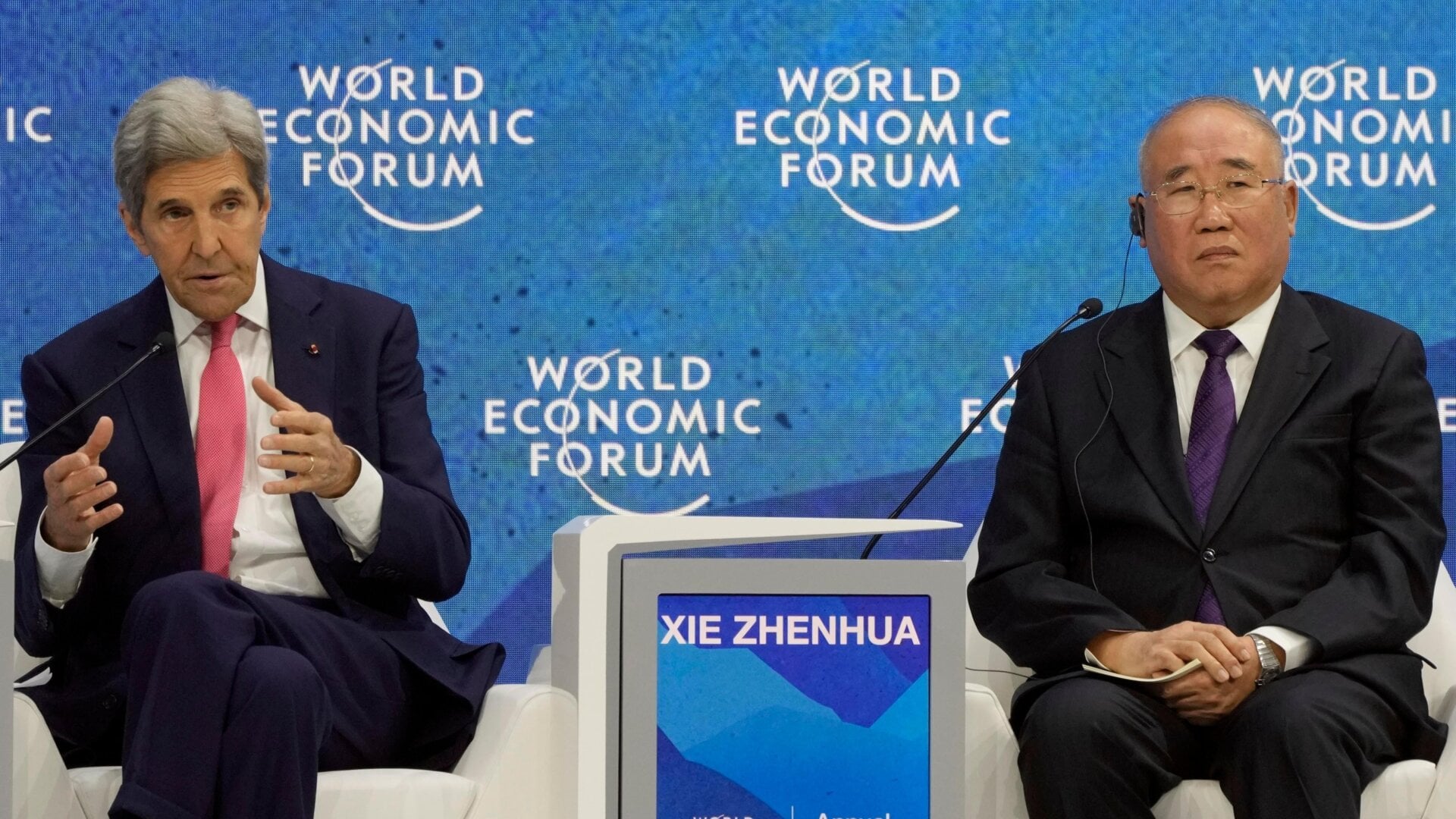 John F. Kerry, Special Presidential Envoy for Climate of the United States and Xie Zhenhua, Special Envoy for Climate Change of the People’s Republic of China, together during the World Economic Forum in Davos, Switzerland in May.