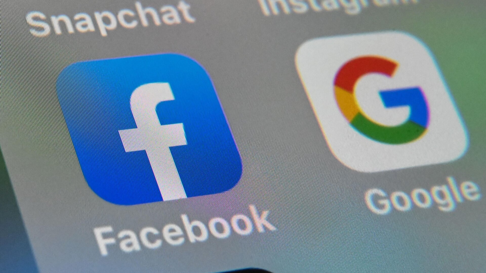 Photo: DENIS CHARLET