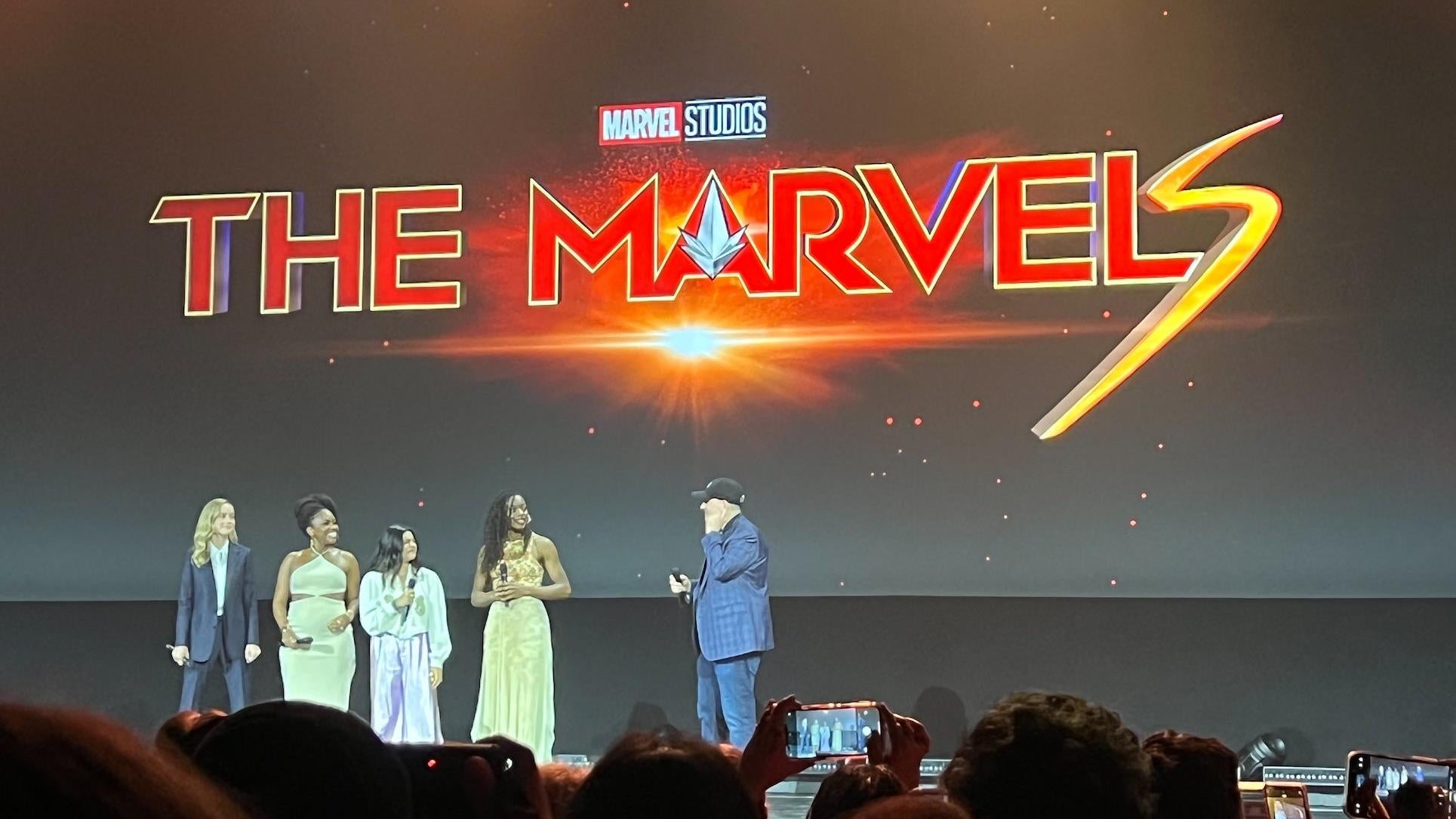 Larson, Parris, Vellani and DiCosta with Kevin Feige at D23 Expo
