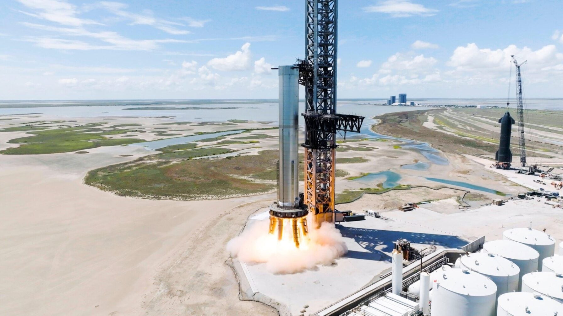 Robot Rocketship 7 On Elon Says Starship Megarocket Could Perform First Orbital Flight in ...