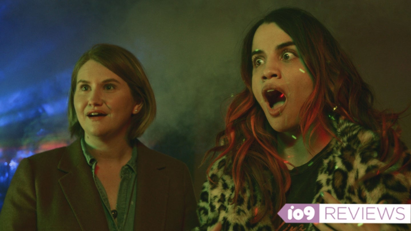 Vanessa (Jillian Bell) and Jennifer (Natalie Morales), except it’s not really Jennifer, in I’m Totally Fine.