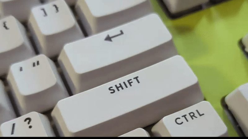 Gif: Florence Ion / Gizmodo