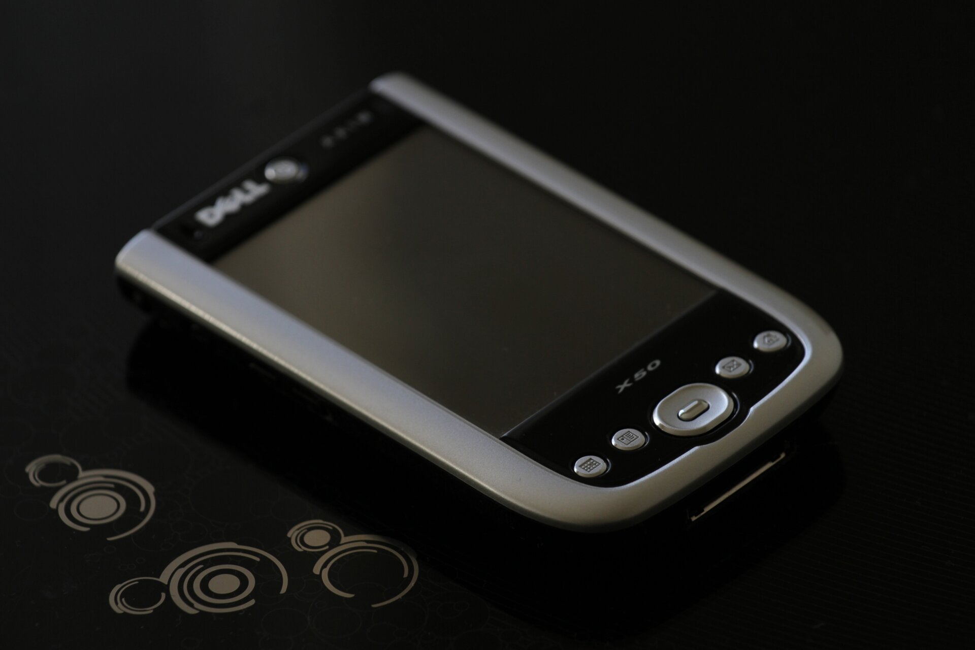 We don’t know what kind of device the young chess player used, but anything describing a Dell-brand PDA is a real blast from the past.