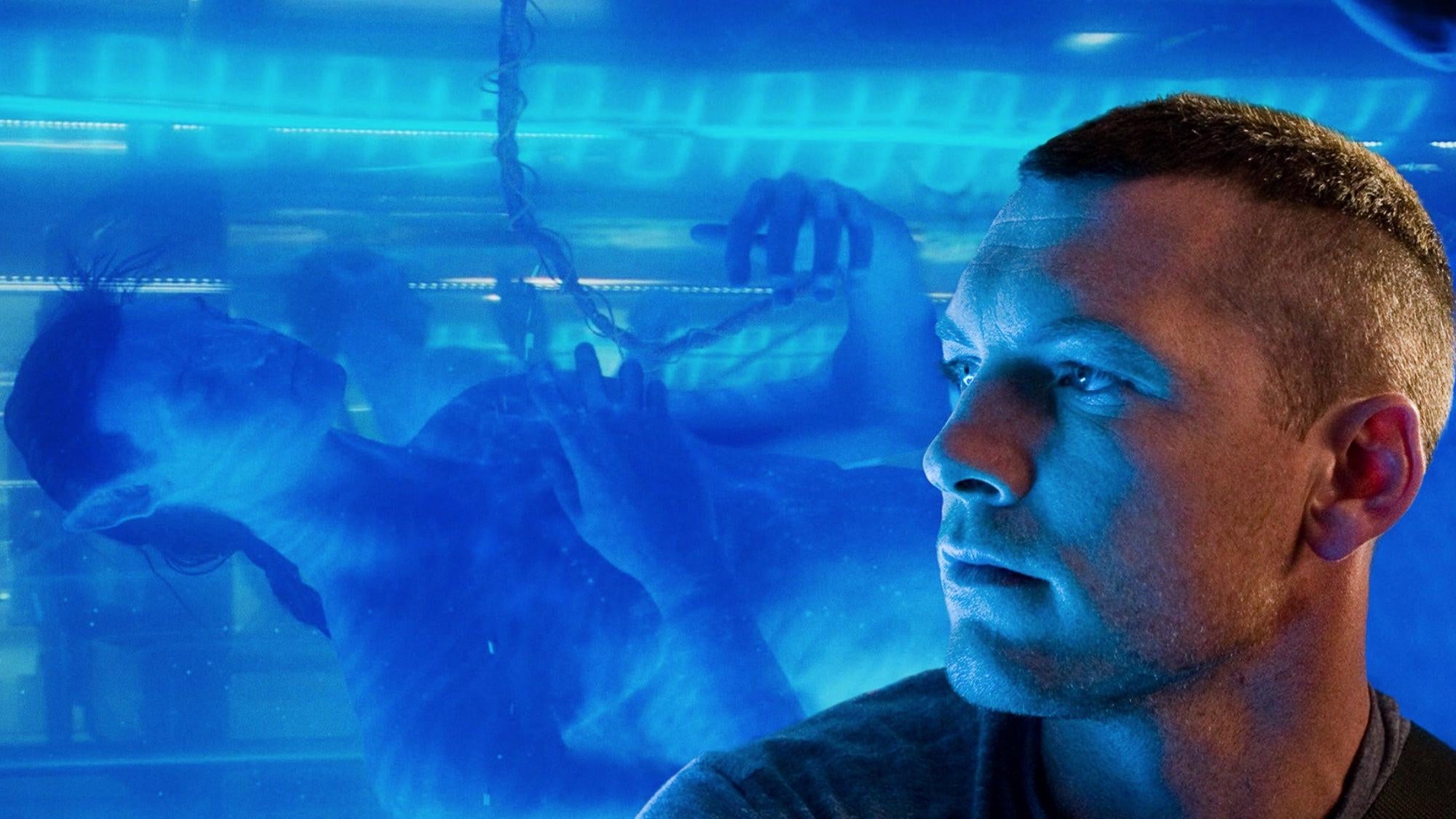 Jake Sully and his avatar.