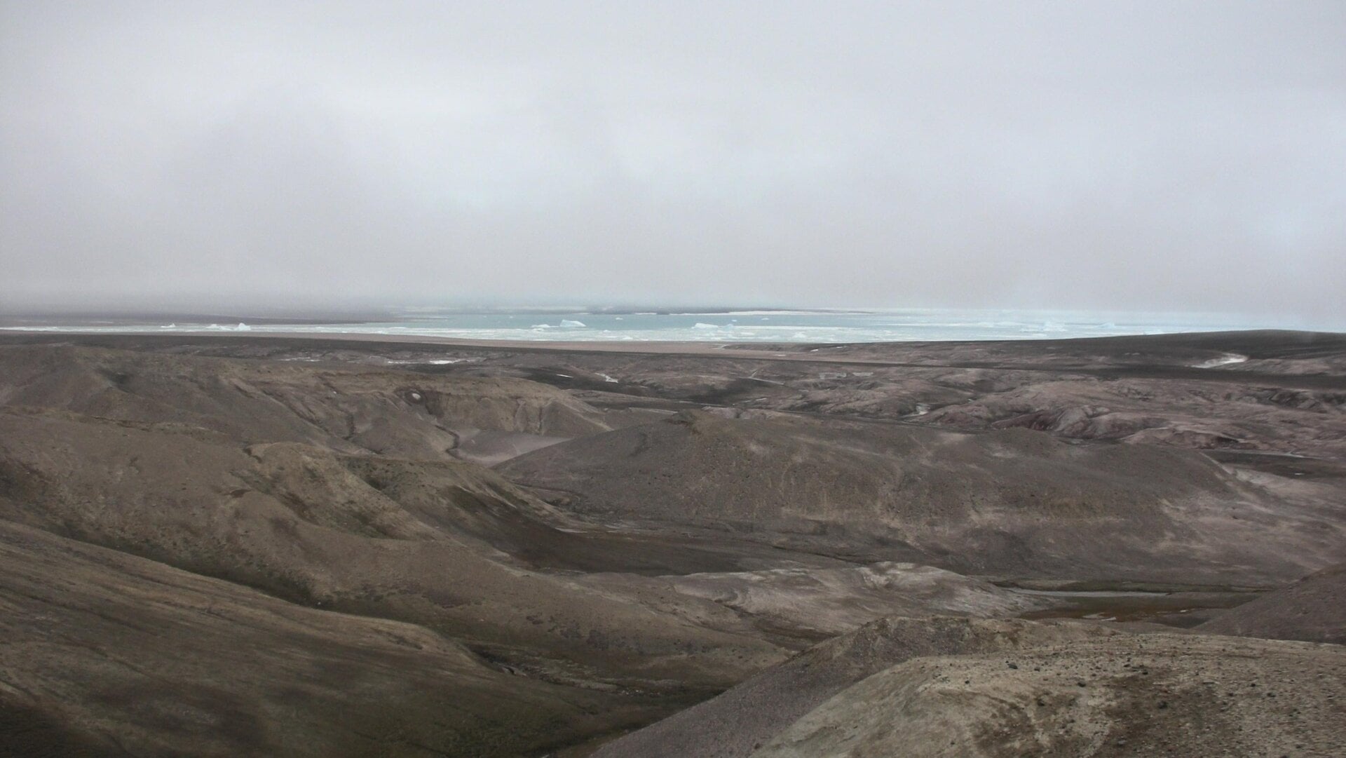 Kap København is now inland from the coast, but 2 million years ago it abutted it.