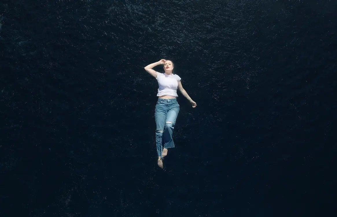 Image from Heidi Montag’s and Oceana’s eco-trolling ad for single use jeans.