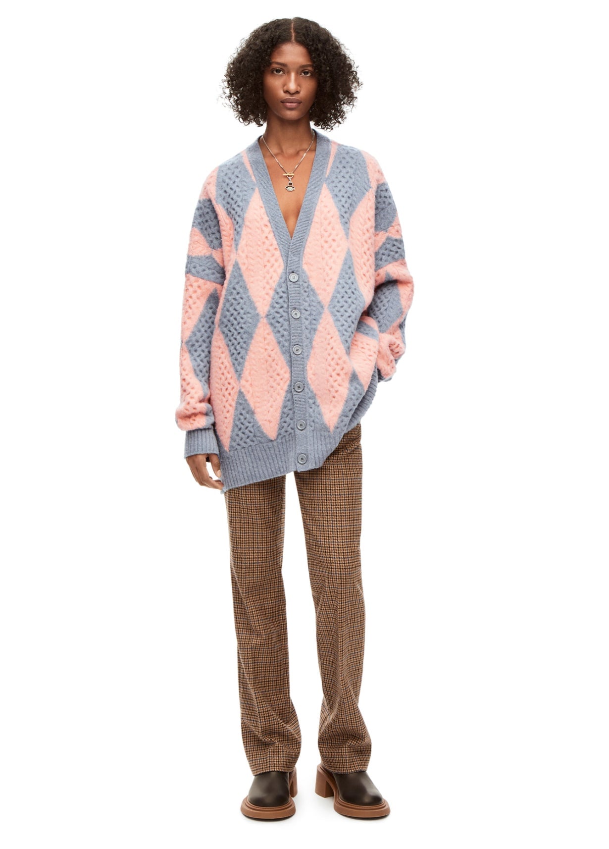 Photo: Jody Serrano / Gizmodo / Loewe