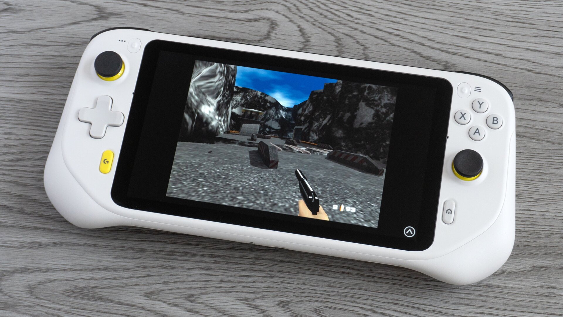 Emulating the N64 and GoldenEye 007 is a breeze for the Logitech G Cloud.