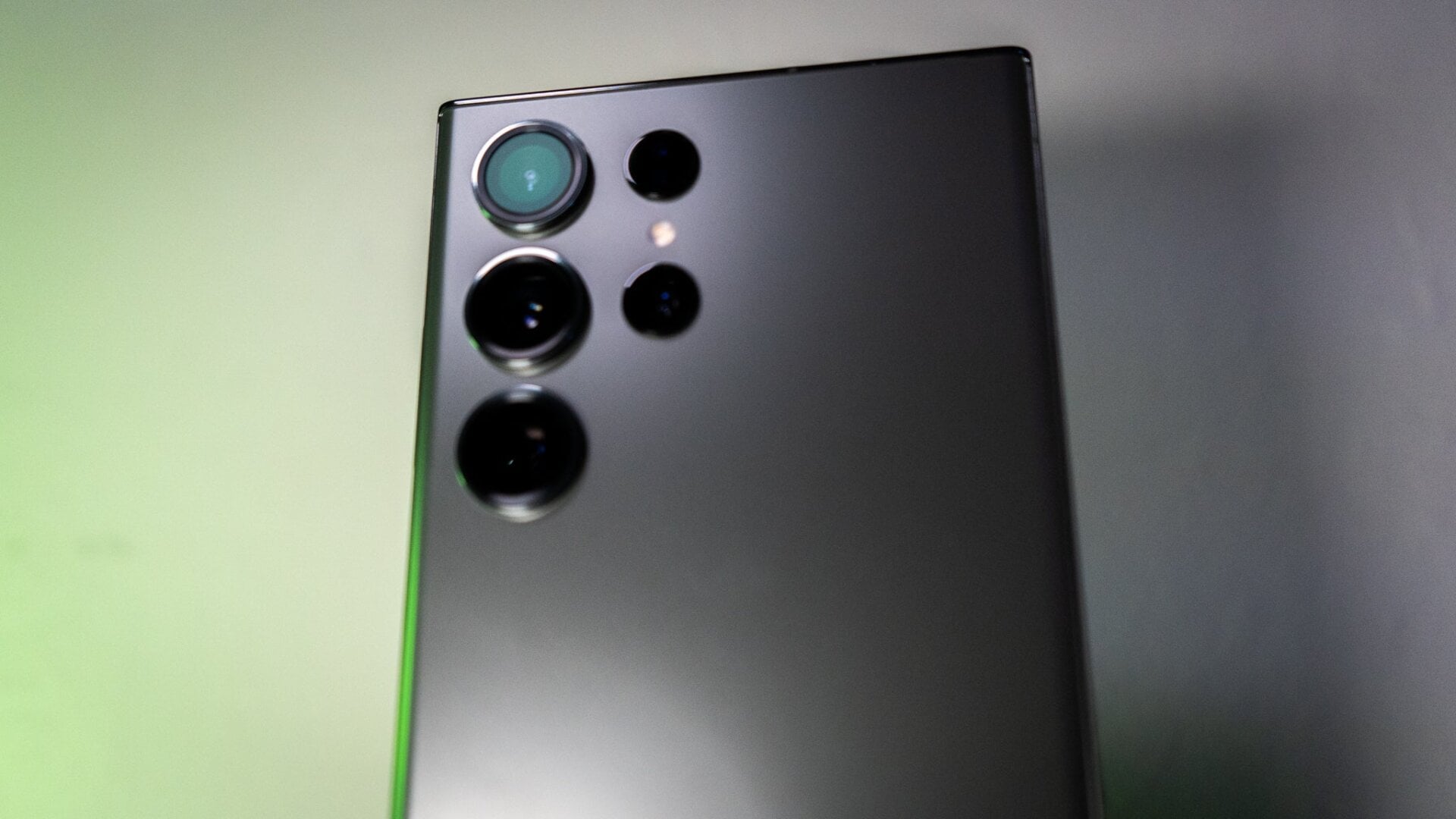 Photo: Florence Ion / Gizmodo