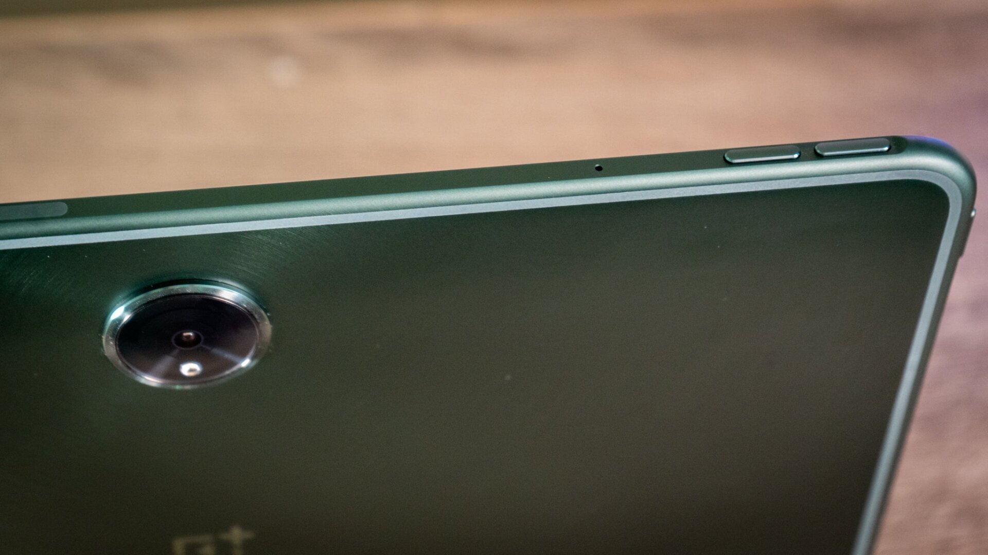 The OnePlus Pad is about 6.5mm thick. 