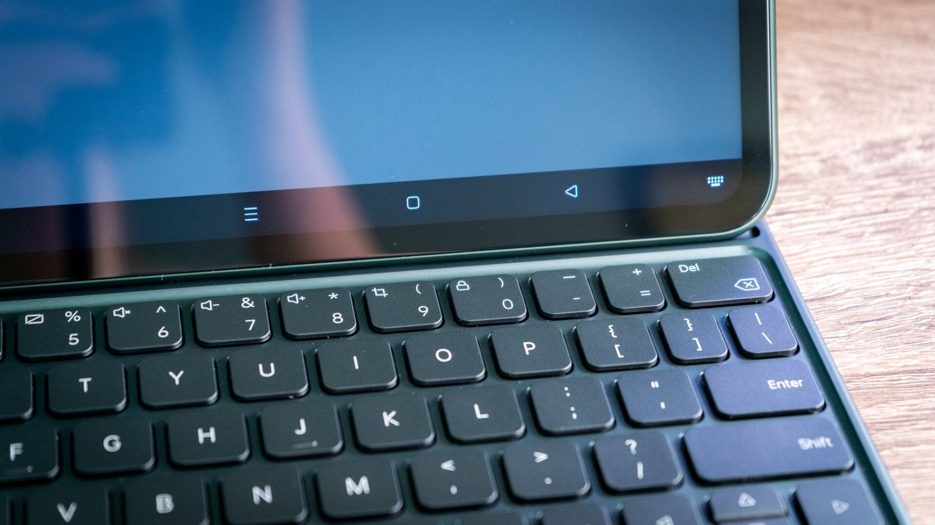 The keyboard is fine in a pinch, but I wouldn’t try filing stories with it. 