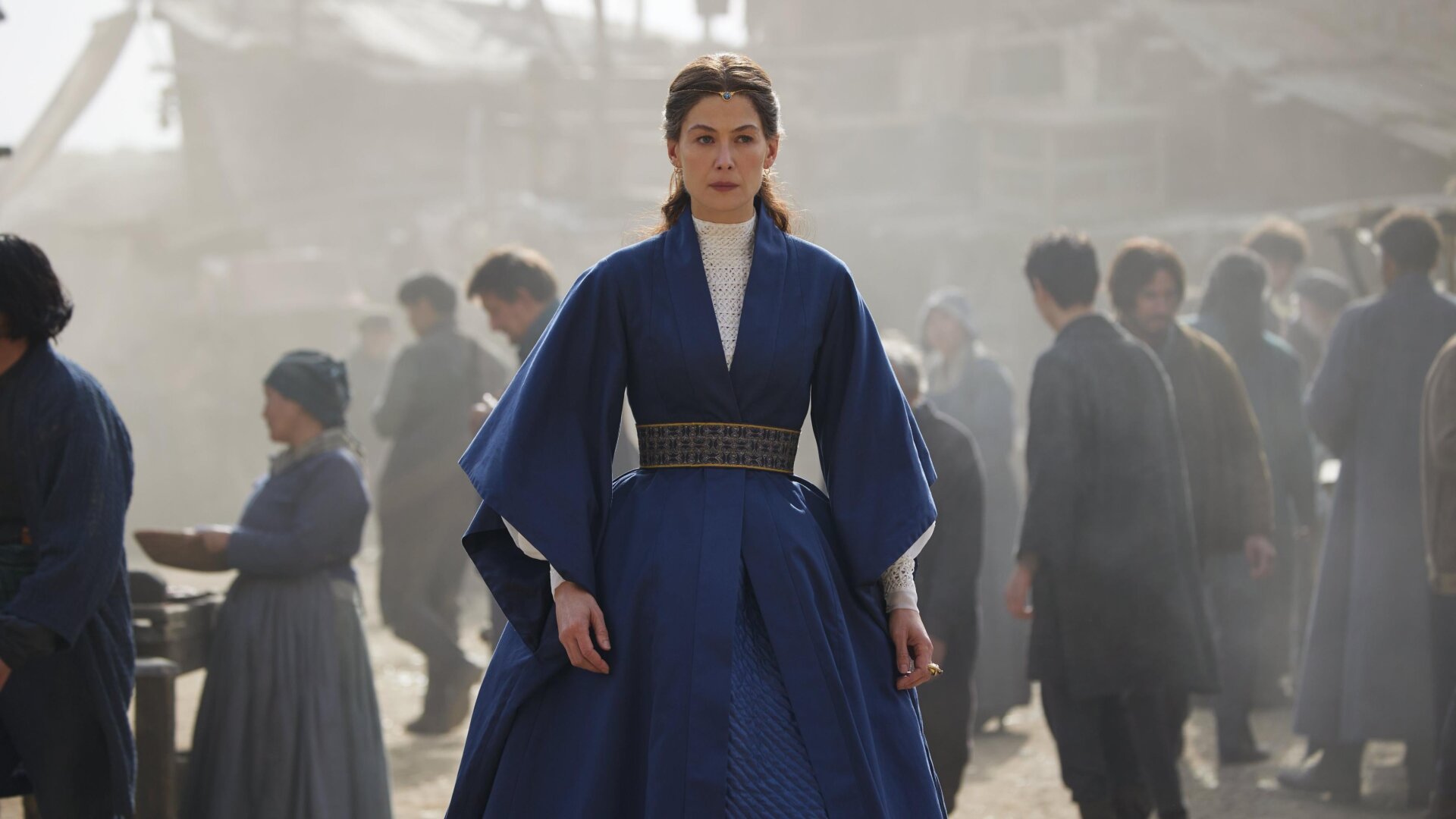 Moiraine (Rosamund Pike) looking typically intense.