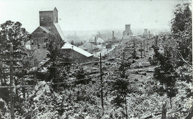 A view of Champion Mine outside of Nevada City in 1910. Champion Mine is located on private property while Providence Mine, right across the creek, is on land owned by the town.