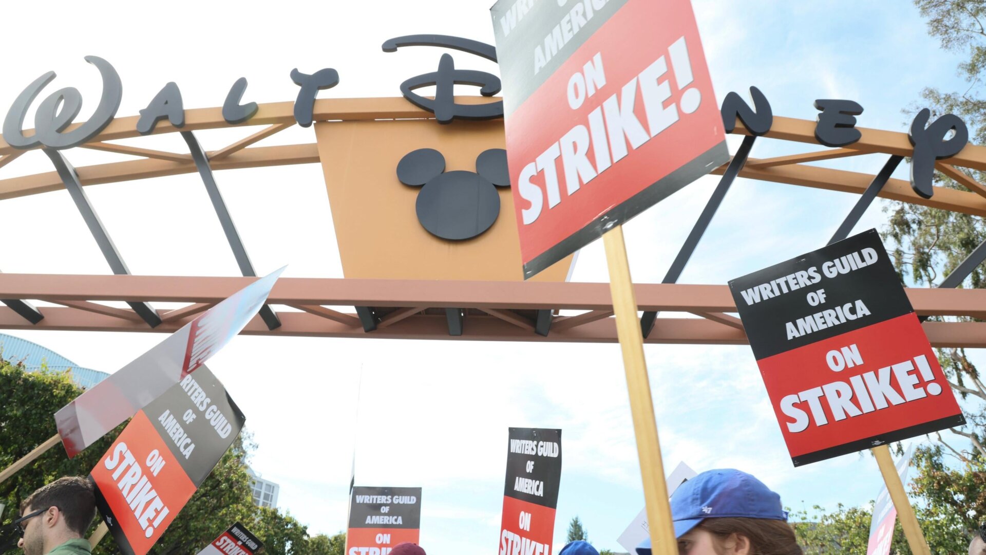 Image: Rodin Eckenroth / Stringer